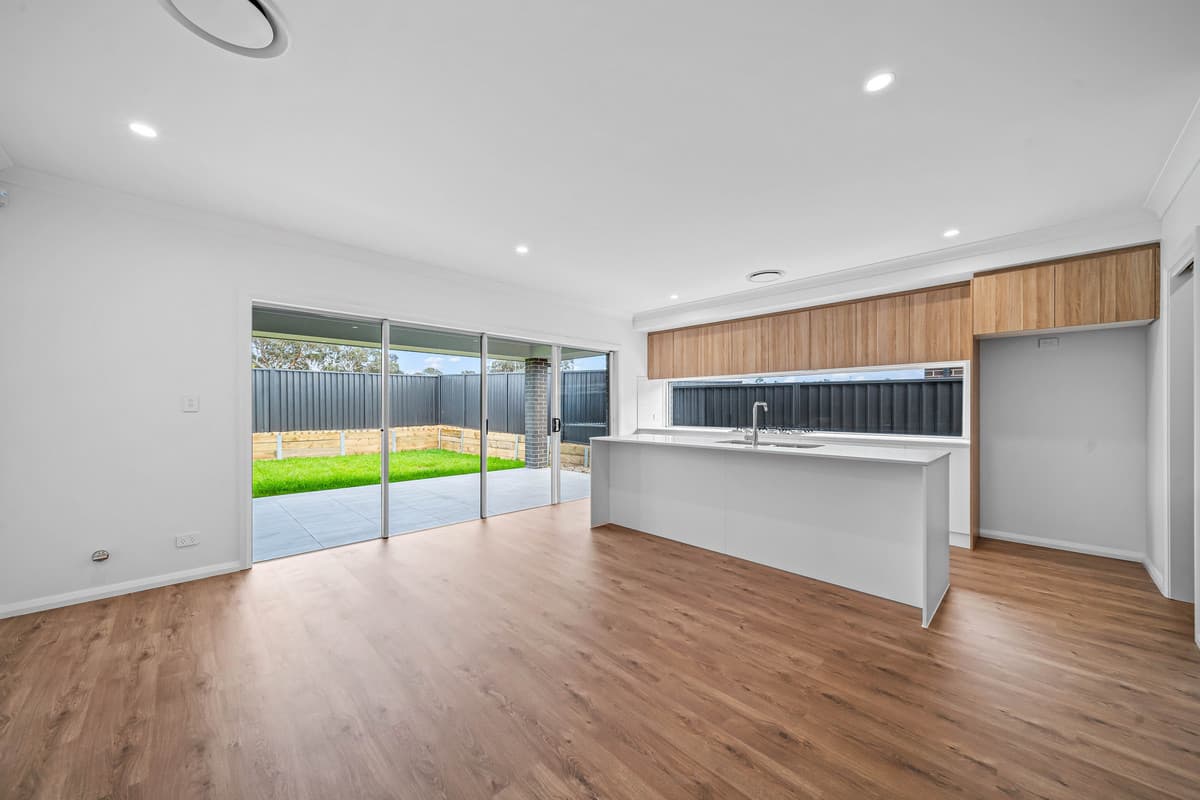 29a Bonneville Boulevard, Goulburn, Goulburn - Thumbnail 3