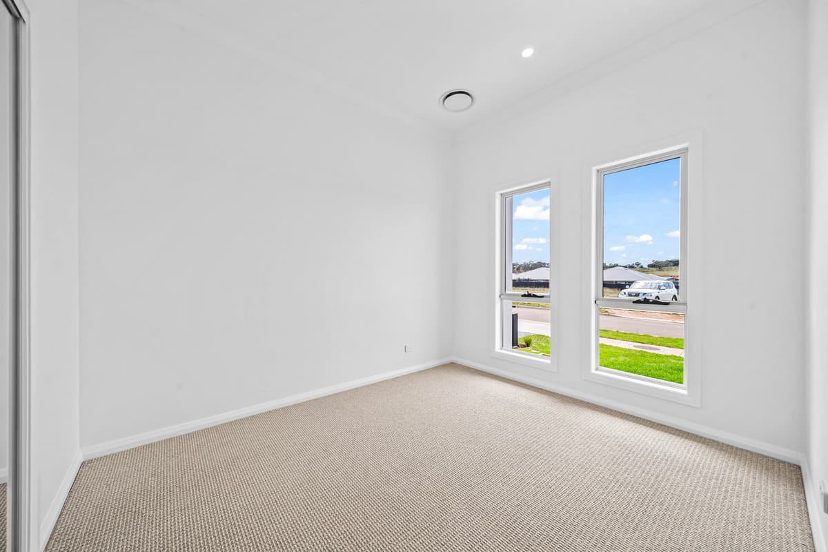 29a Bonneville Boulevard, Goulburn, Goulburn - Thumbnail 6