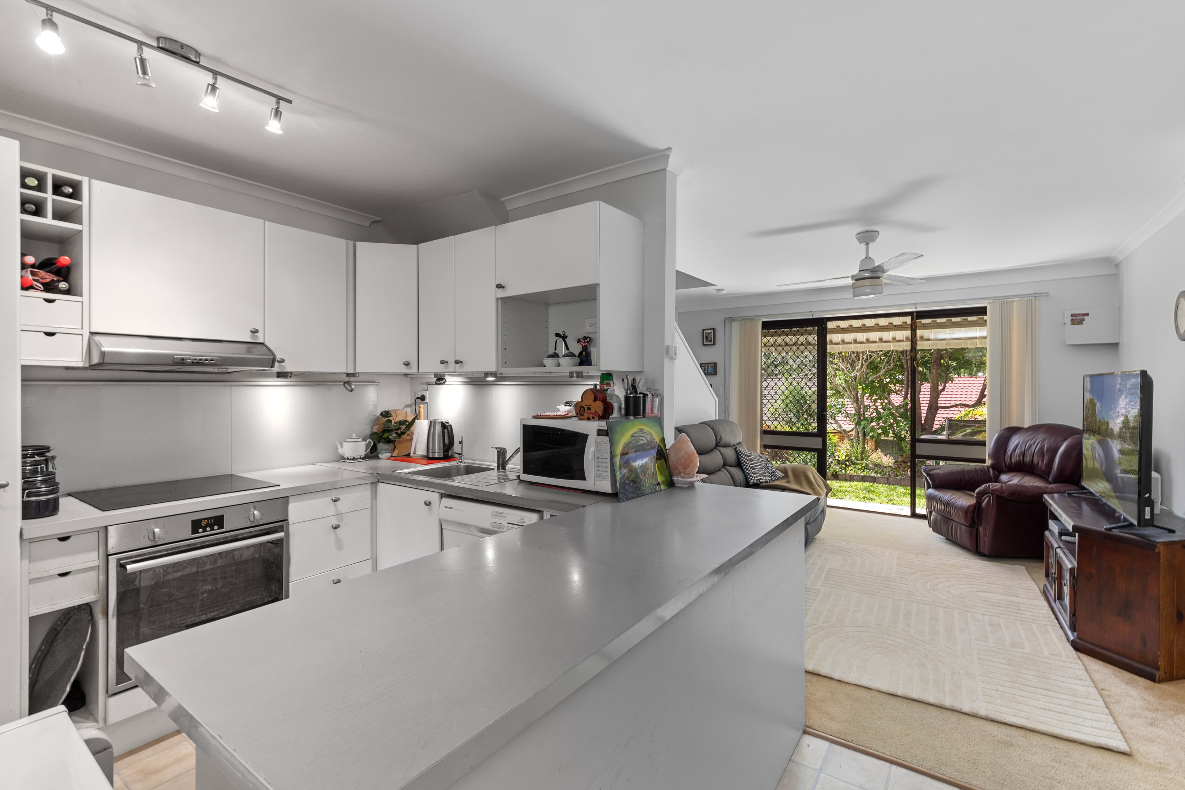 27/170 Bardon Avenue, Burleigh Waters, Burleigh Waters - Thumbnail 3