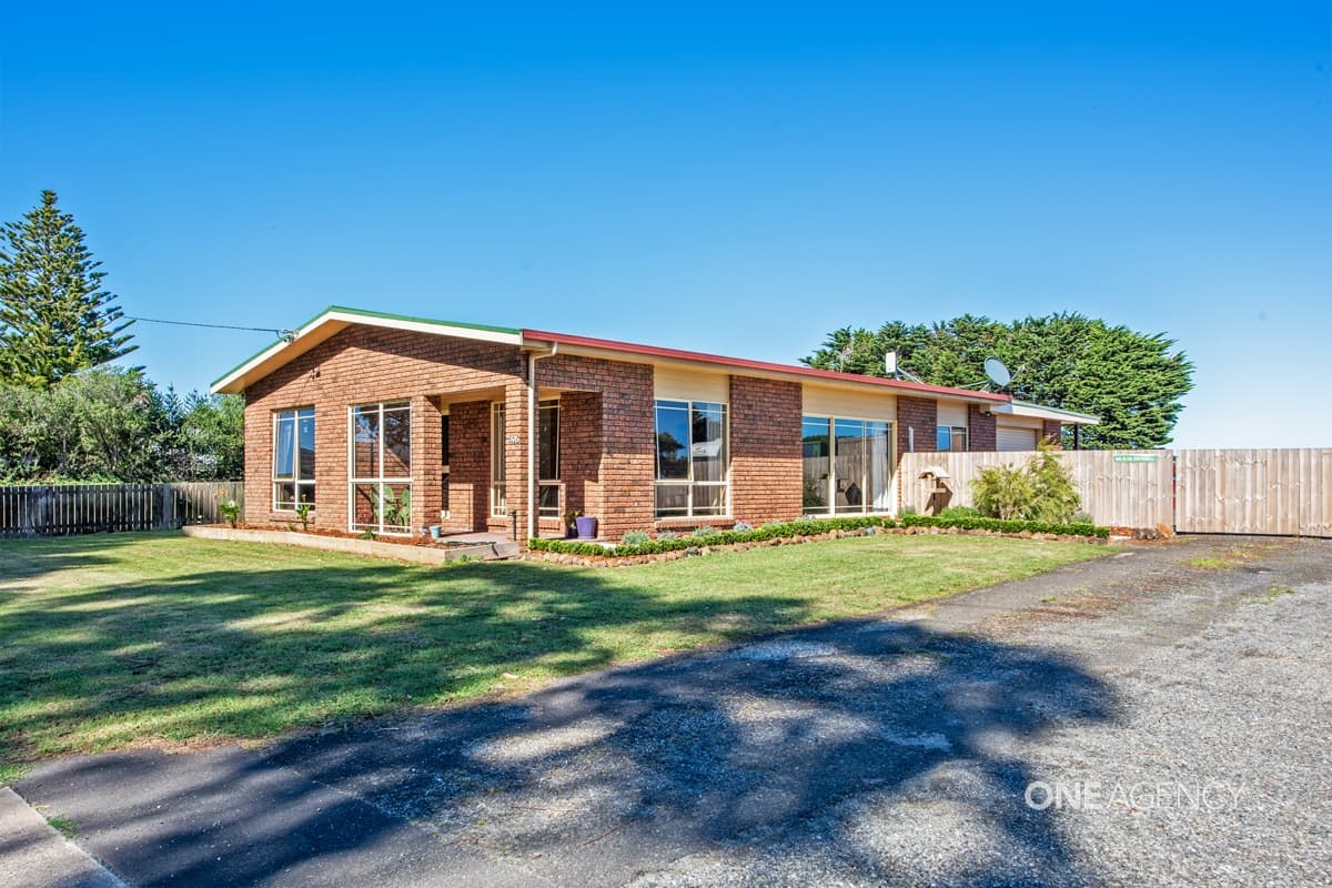 496 Mengha Road, Forest, Forest - Image 1