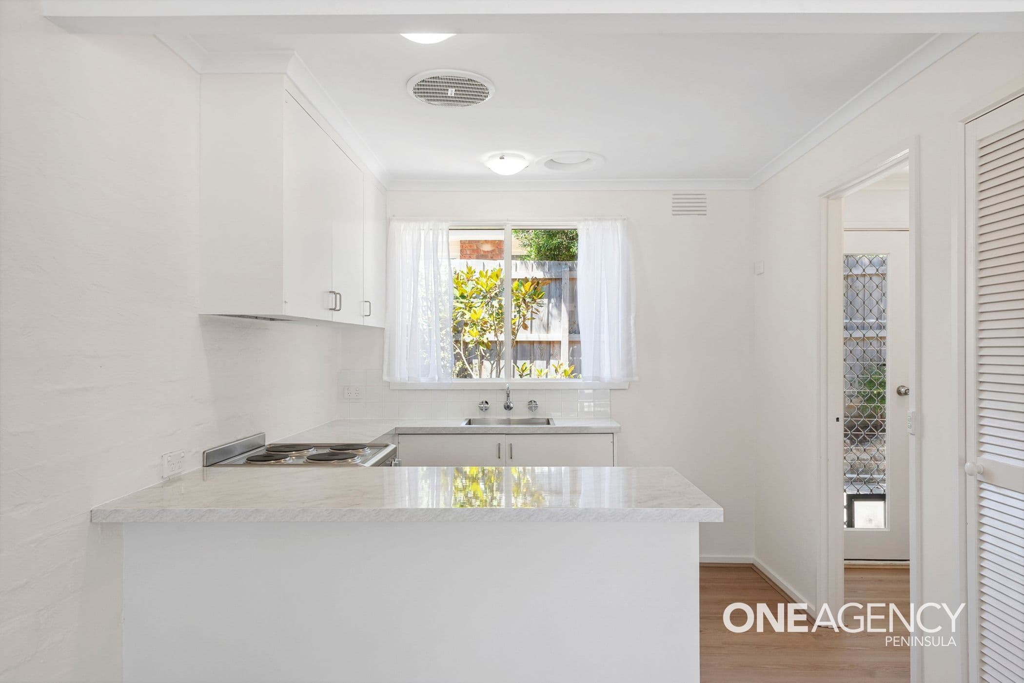 4/4-6 Oakland Street, Mornington, Mornington - Thumbnail 2