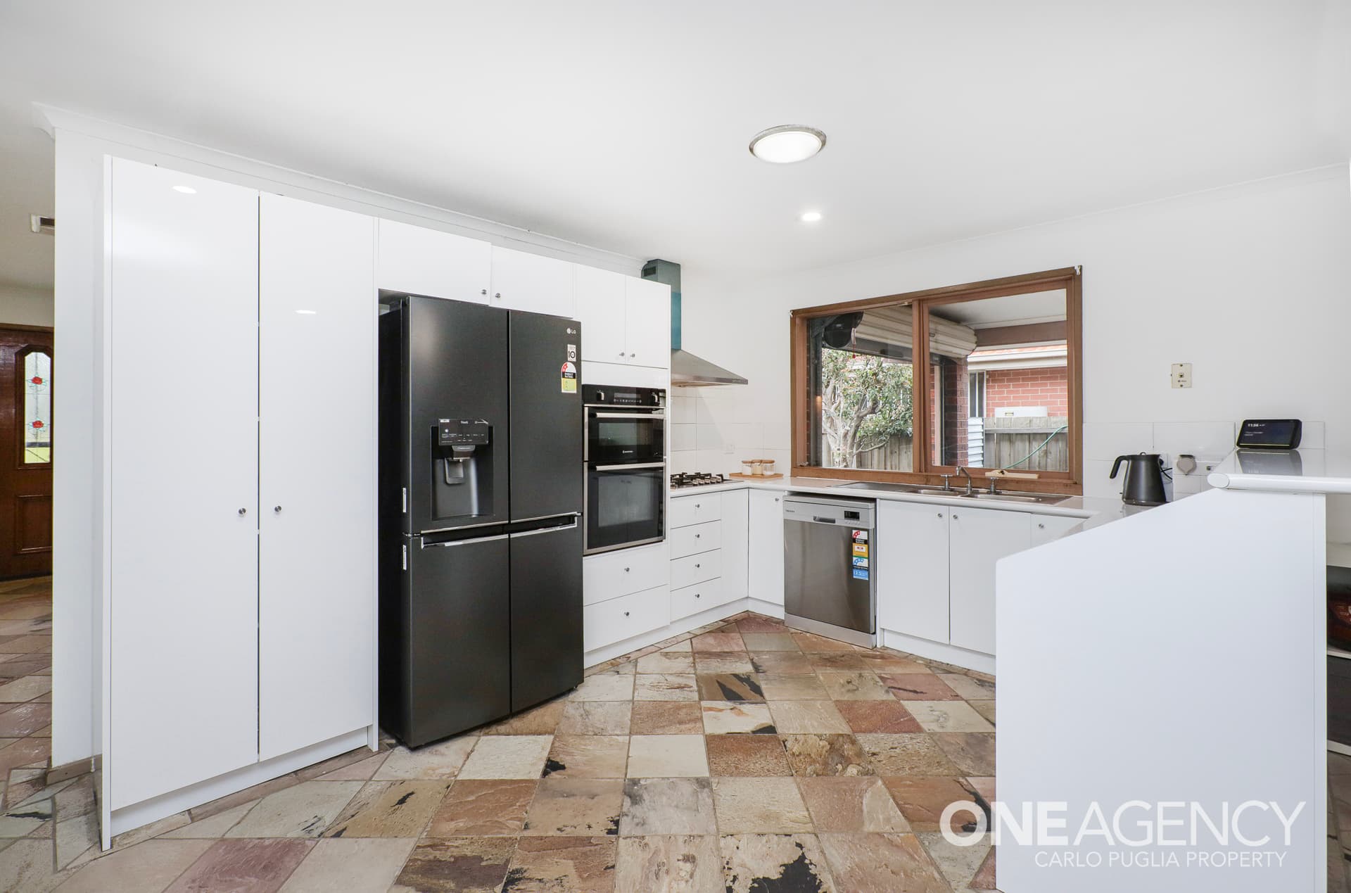 13 Somerset Drive, Sunshine North, Sunshine North - Thumbnail 3