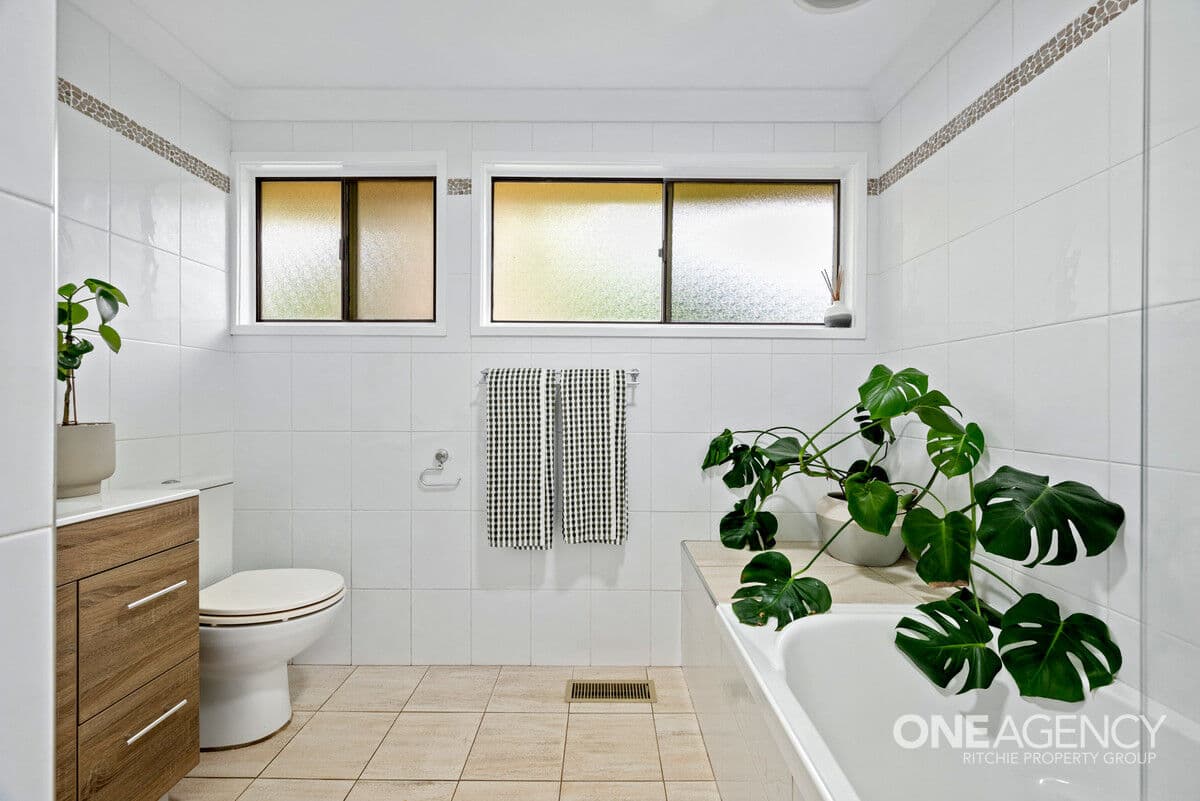 22 Meeks Crescent, Faulconbridge, Faulconbridge - Thumbnail 7