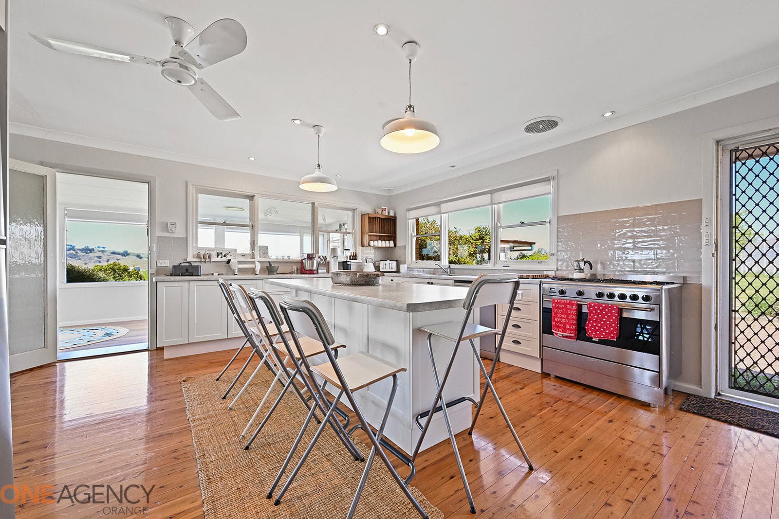 1630 Icely Road, Orange, Orange - Thumbnail 4