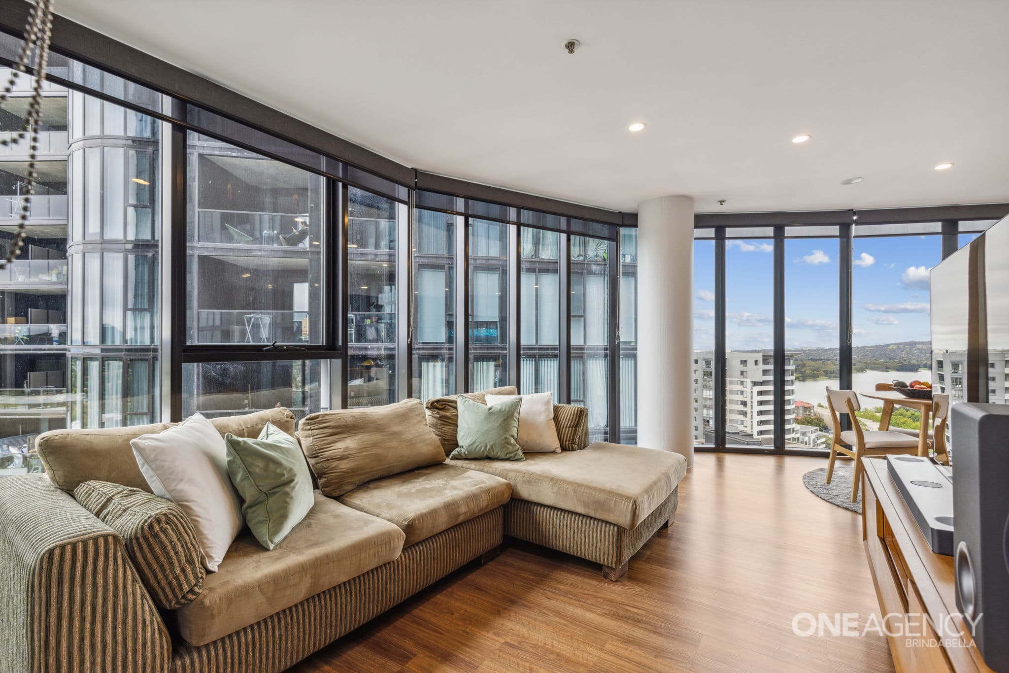 1801/1 Grazier Lane, Belconnen, Belconnen - Thumbnail 3