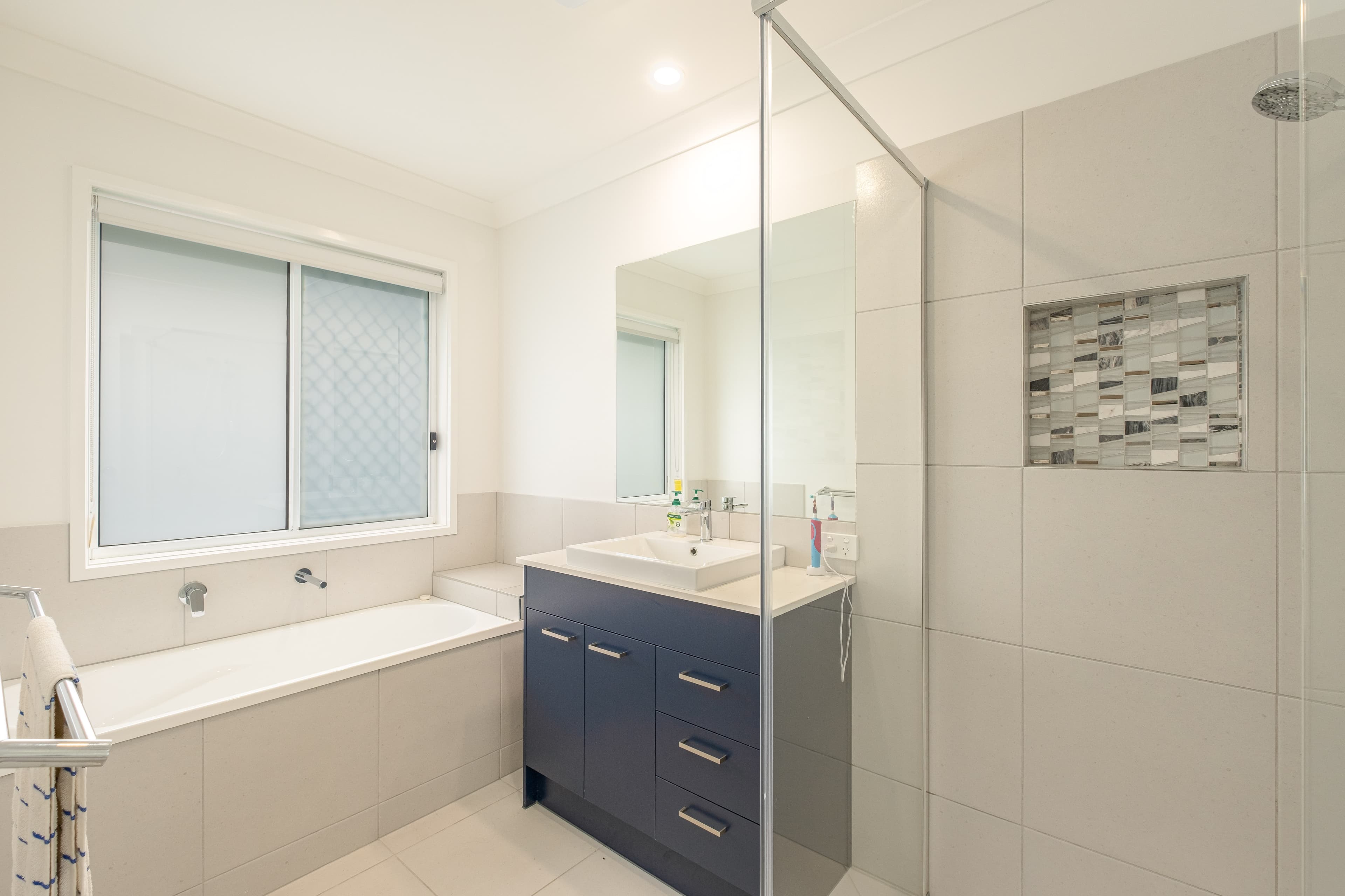 15 Balmoral Crescent, Southside, Southside - Thumbnail 7