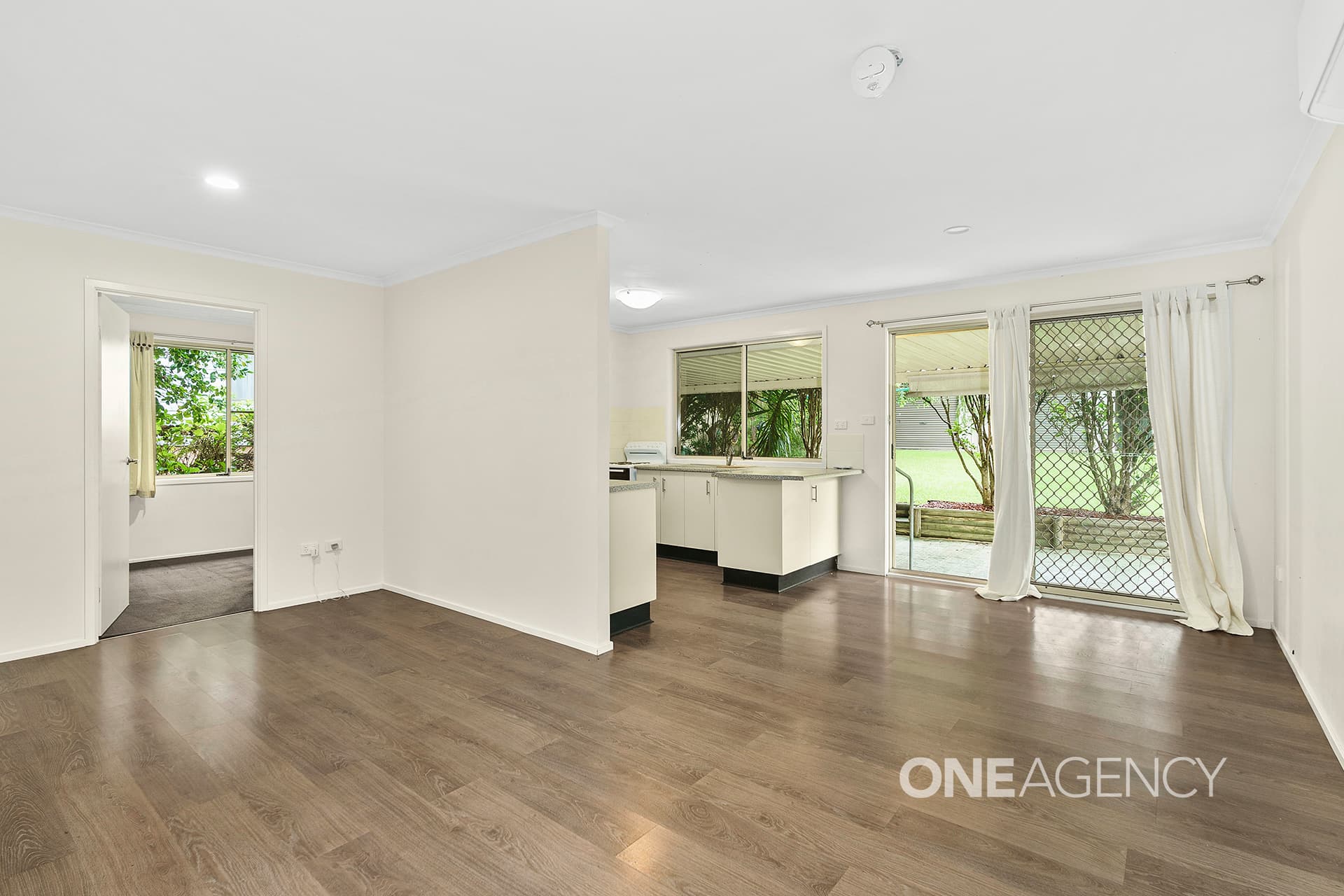 17 Riverside Esplanade, Basin View, Basin View - Thumbnail 4