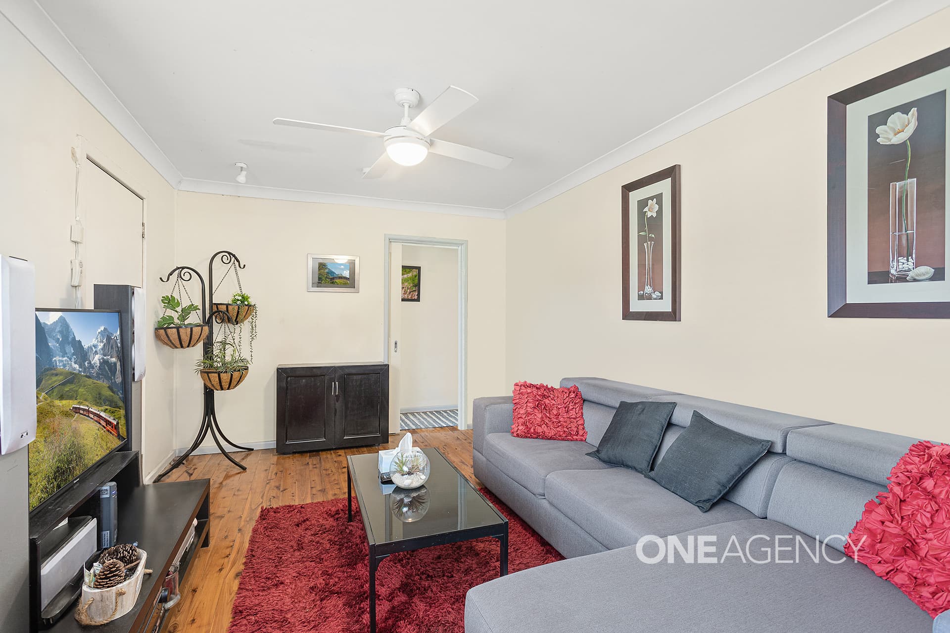 558 Northcliffe Drive, Berkeley, Berkeley - Thumbnail 2