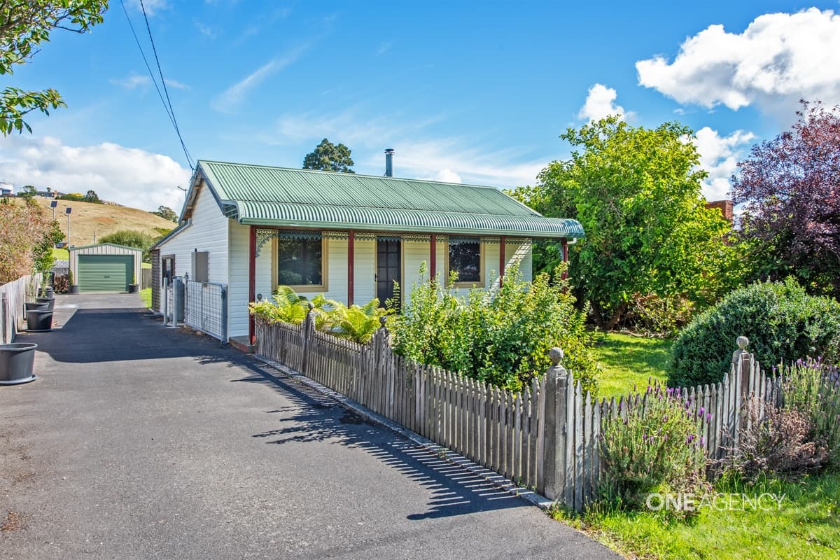 24 Upper Havelock Street, Smithton, Smithton - Image 1