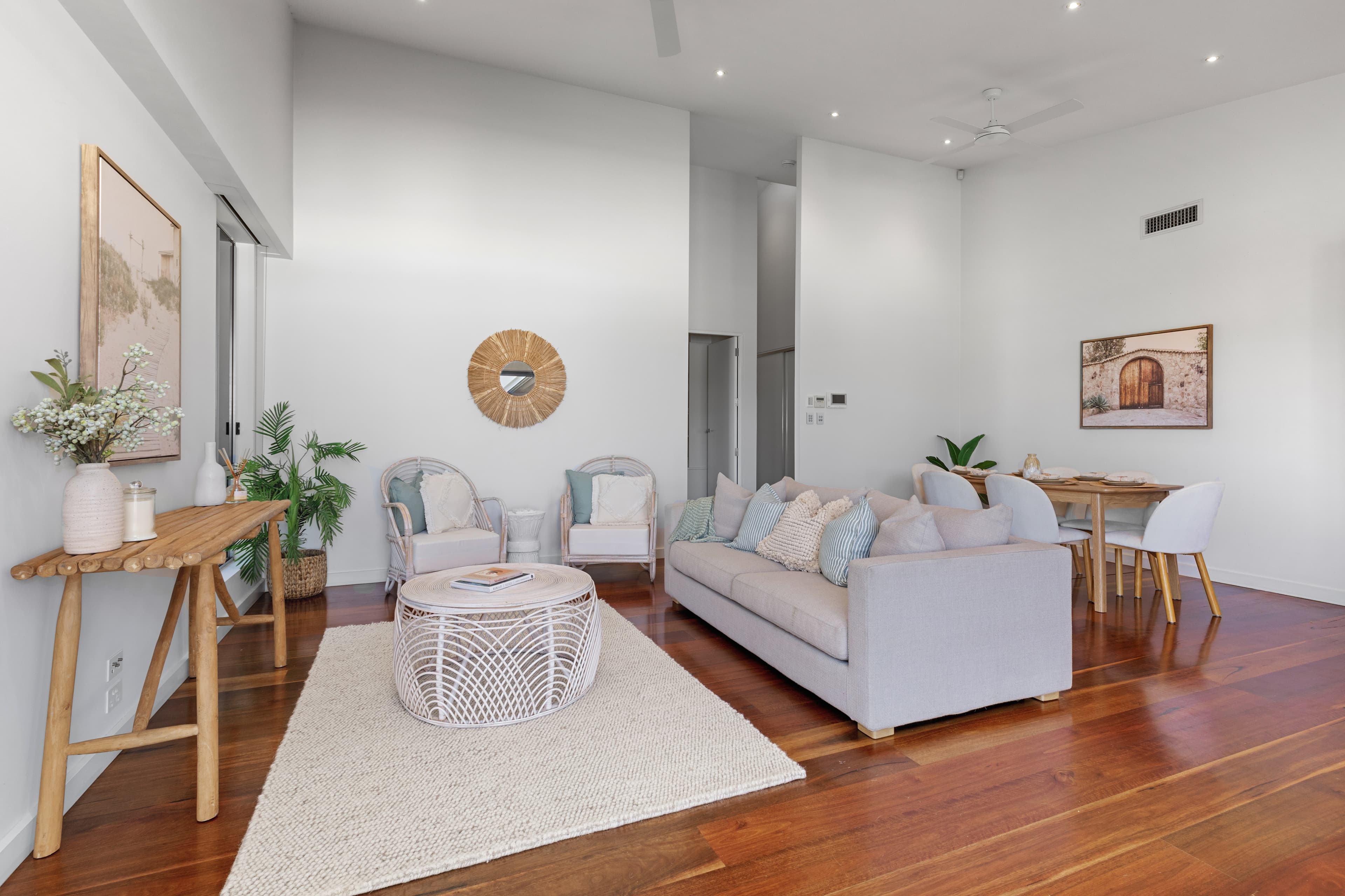 2 Maitland Street, Burleigh Waters, Burleigh Waters - Thumbnail 4