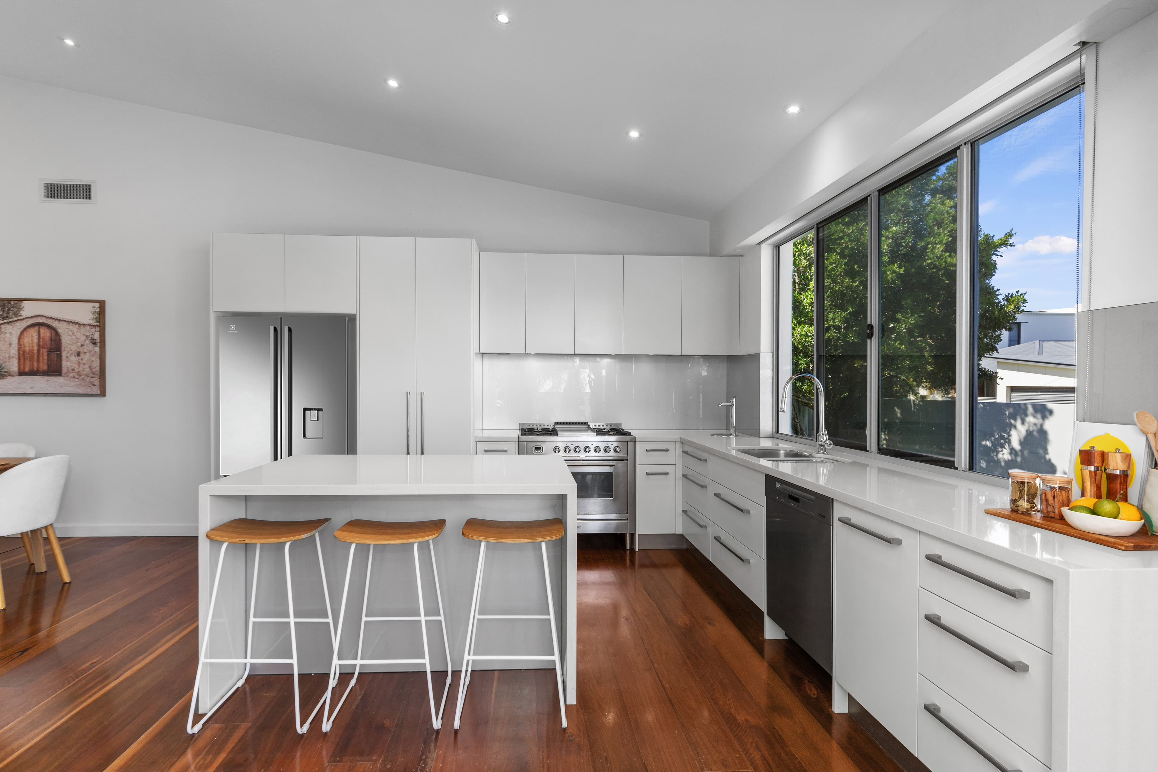 2 Maitland Street, Burleigh Waters, Burleigh Waters - Thumbnail 5