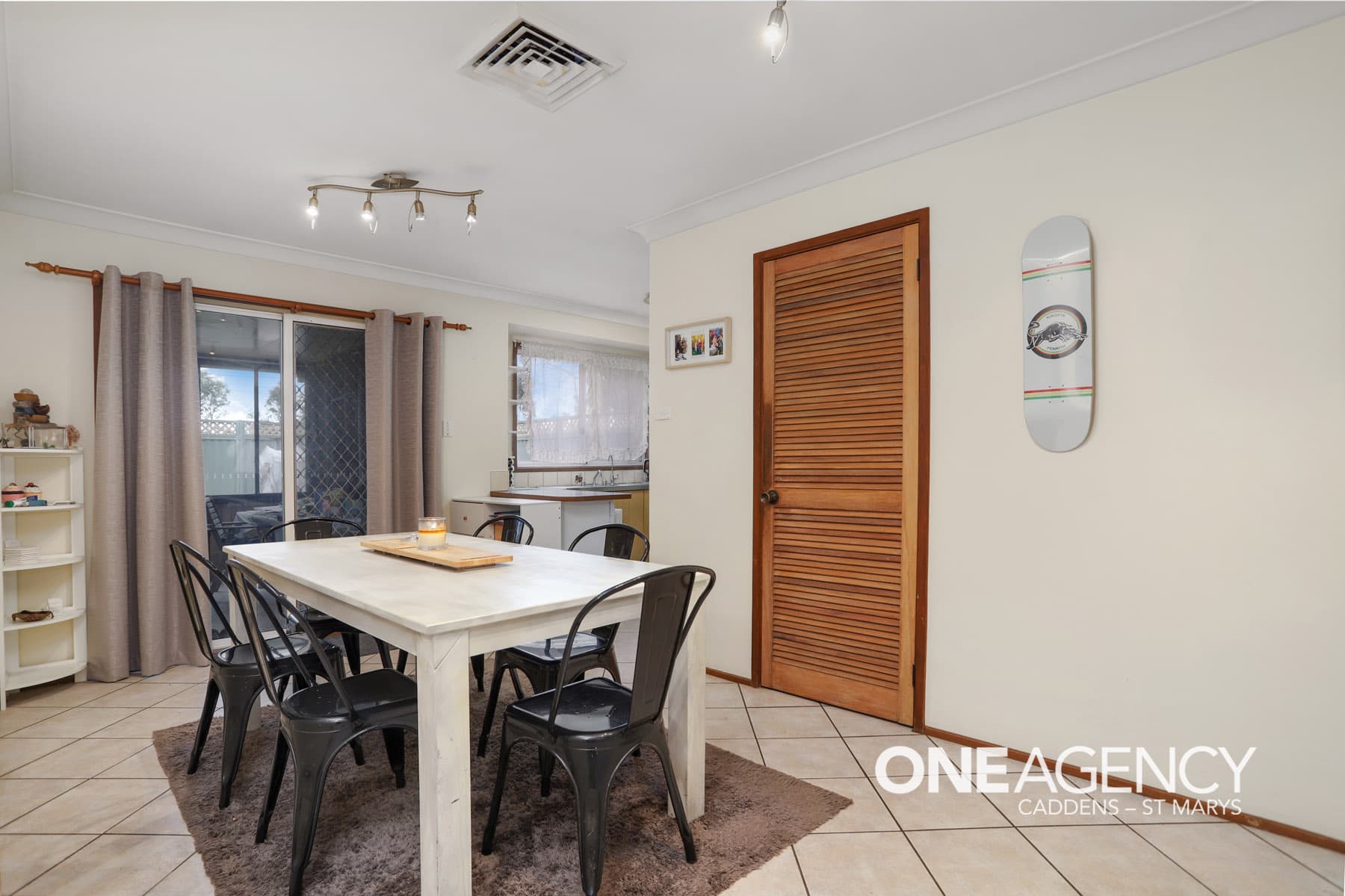 96 Pine Creek Circuit, St Clair, St Clair - Thumbnail 5