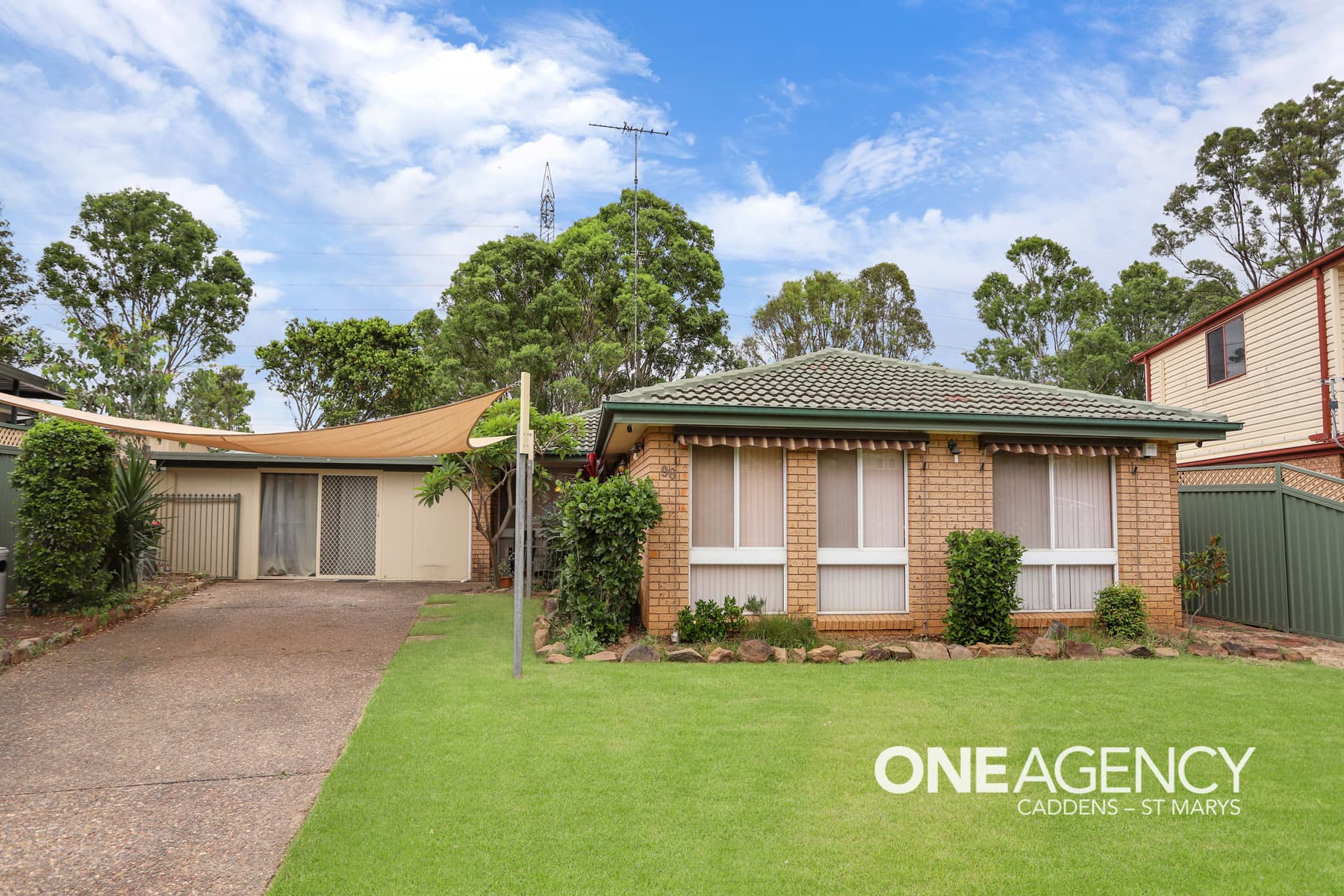 96 Pine Creek Circuit, St Clair, St Clair - Image 1
