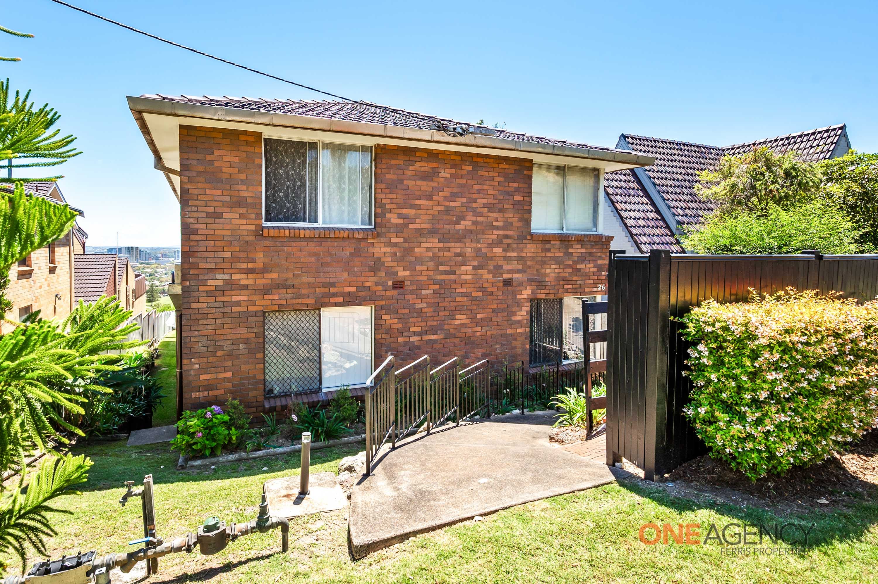 5/26 Memorial Drive, The Hill, The Hill - Image 1