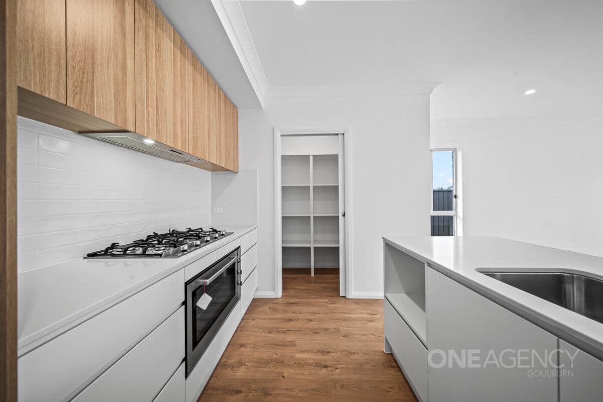 29 Bonneville Boulevard, Goulburn, Goulburn - Thumbnail 2