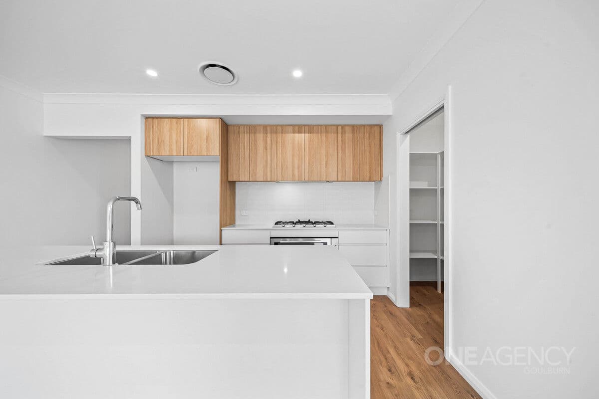 29 Bonneville Boulevard, Goulburn, Goulburn - Thumbnail 3
