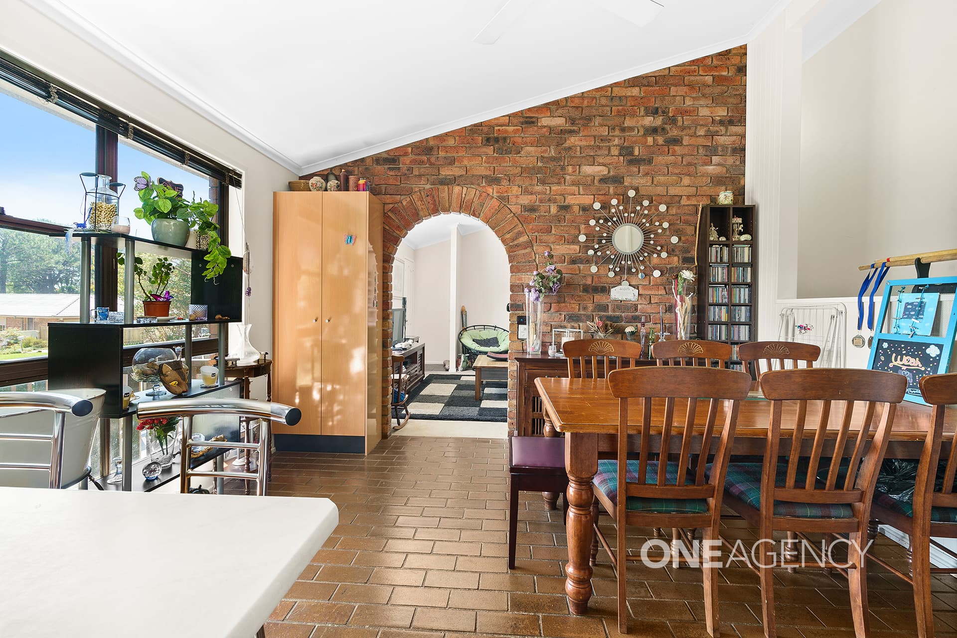 24 Yeovil Drive, Bomaderry, Bomaderry - Thumbnail 2