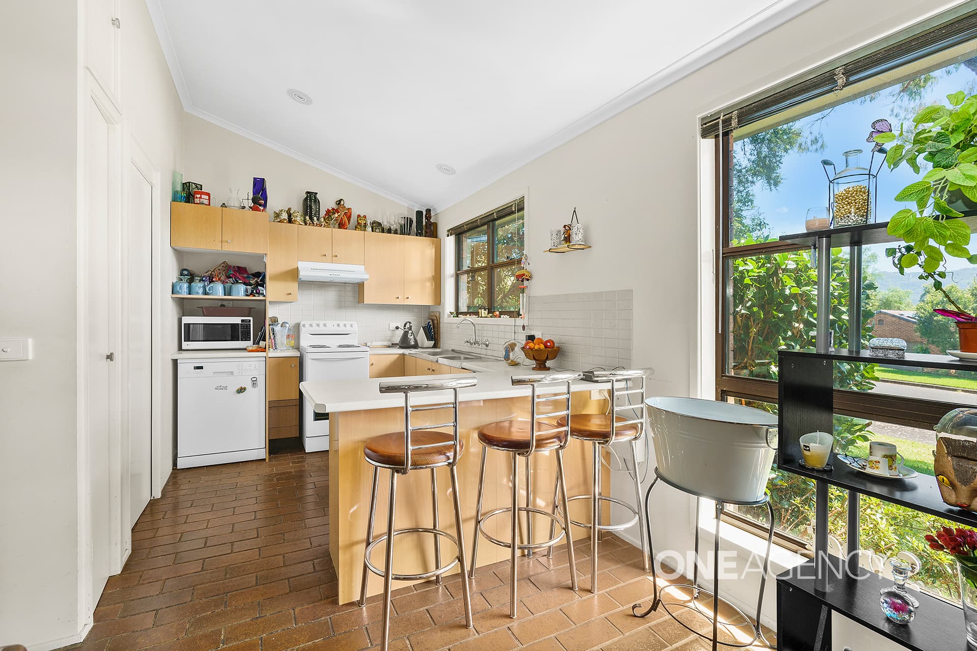24 Yeovil Drive, Bomaderry, Bomaderry - Thumbnail 4