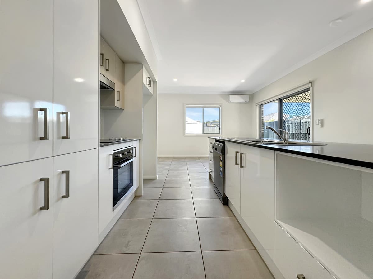 2/27 Roebuck Street, Goulburn, Goulburn - Thumbnail 3