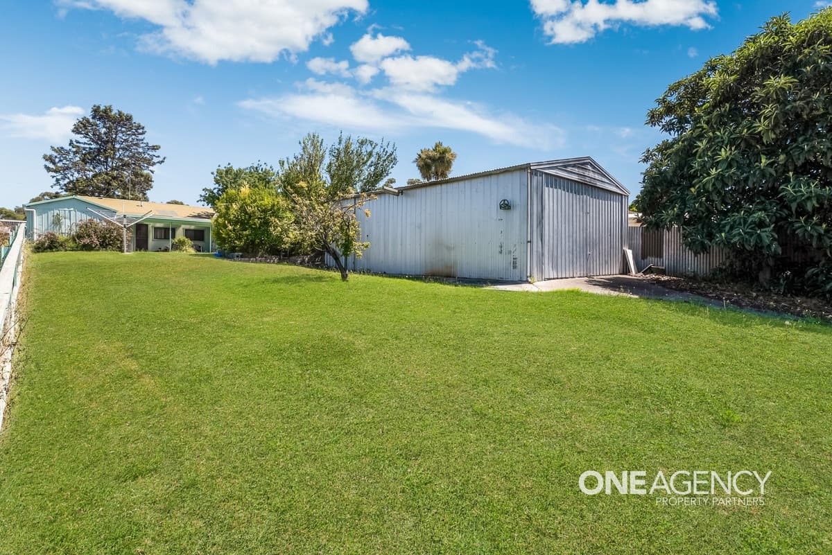 62 Oak Street, Seymour, Seymour - Thumbnail 4