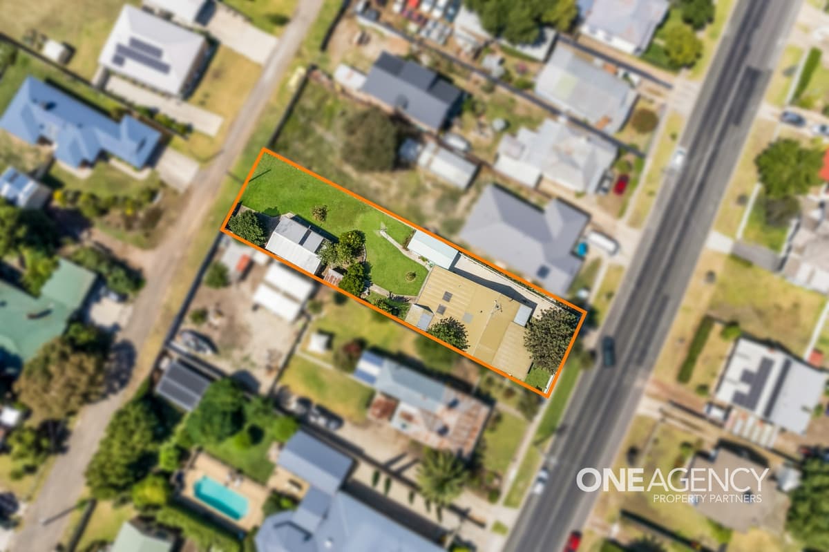 62 Oak Street, Seymour, Seymour - Image 1