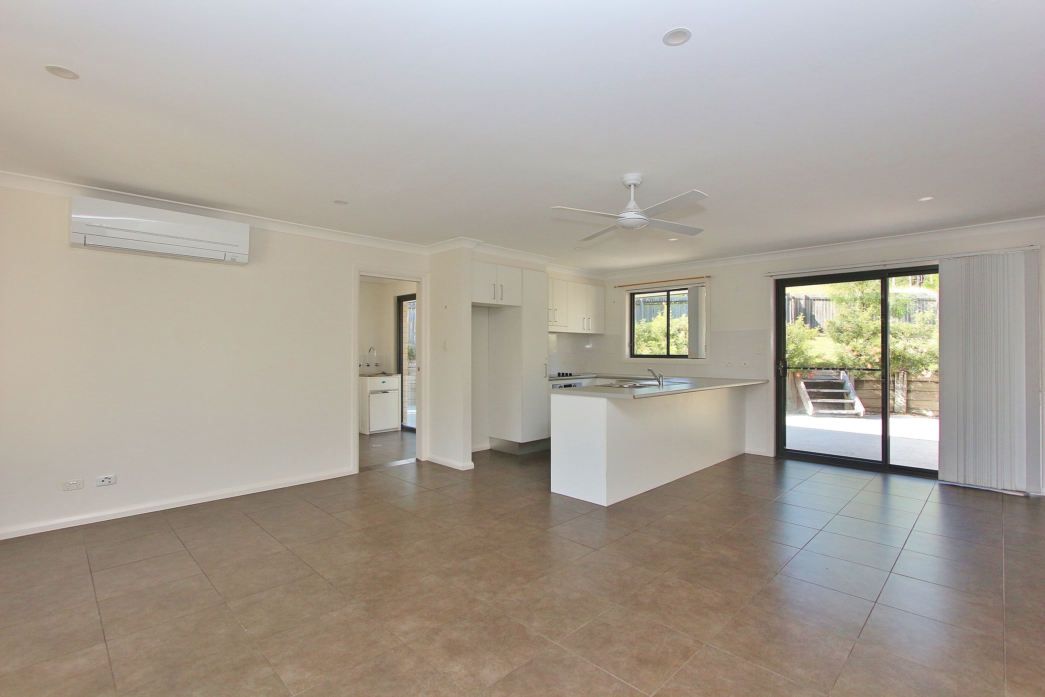 6 Mountain Spring Drive, Kendall, Kendall - Thumbnail 8