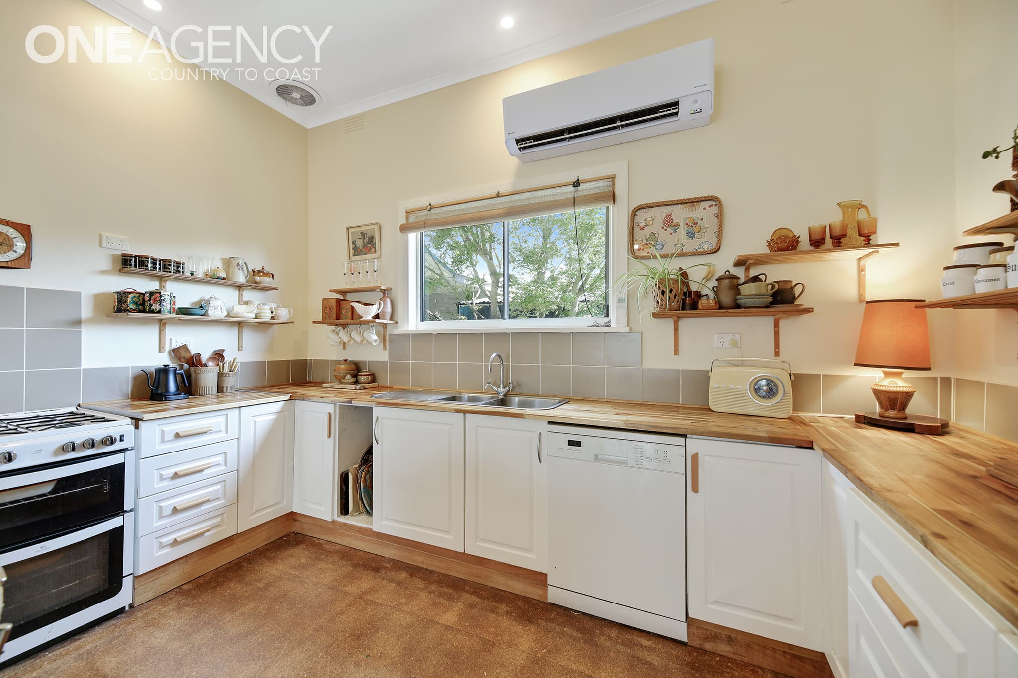 30 San Remo Crescent, Sunset Strip, Sunset Strip - Thumbnail 5