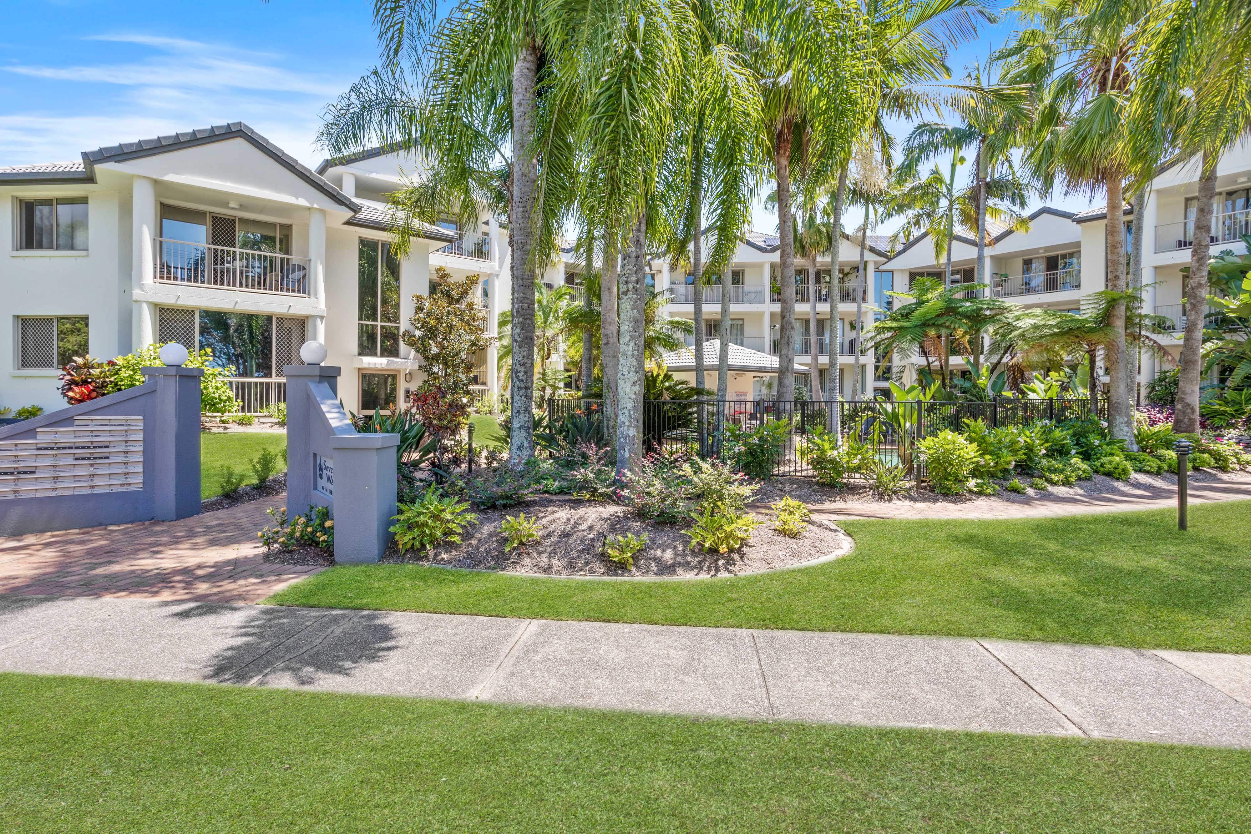 24/48 The Esplanade, Paradise Point, Paradise Point - Thumbnail 2