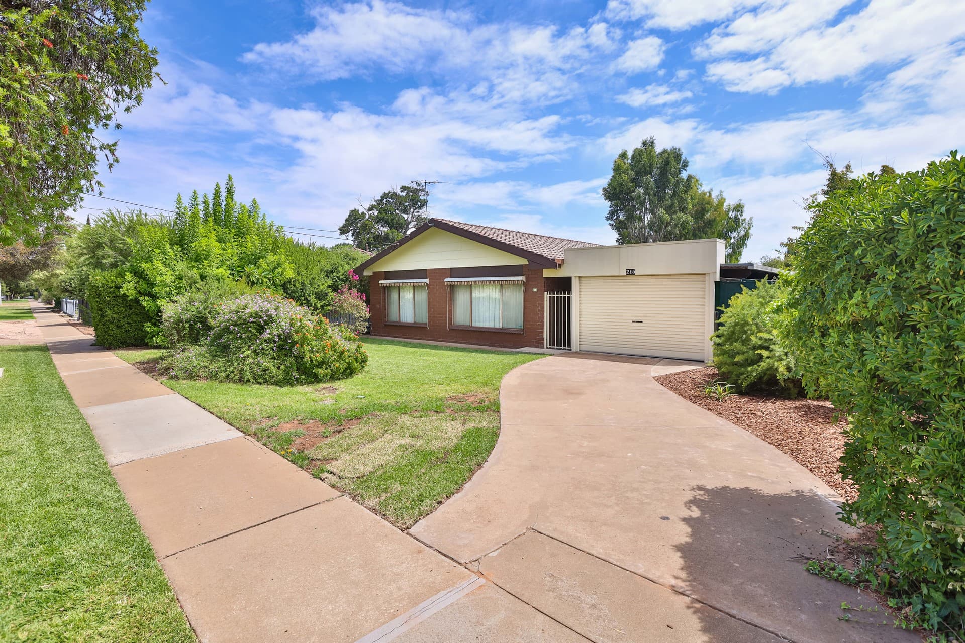 215 Walnut Avenue, Mildura, Mildura - Image 1