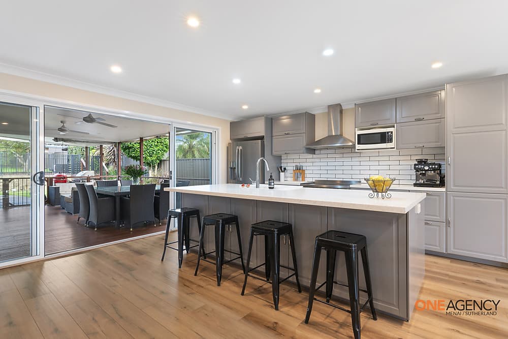 9 Boyd Place, Barden Ridge, Barden Ridge - Thumbnail 2