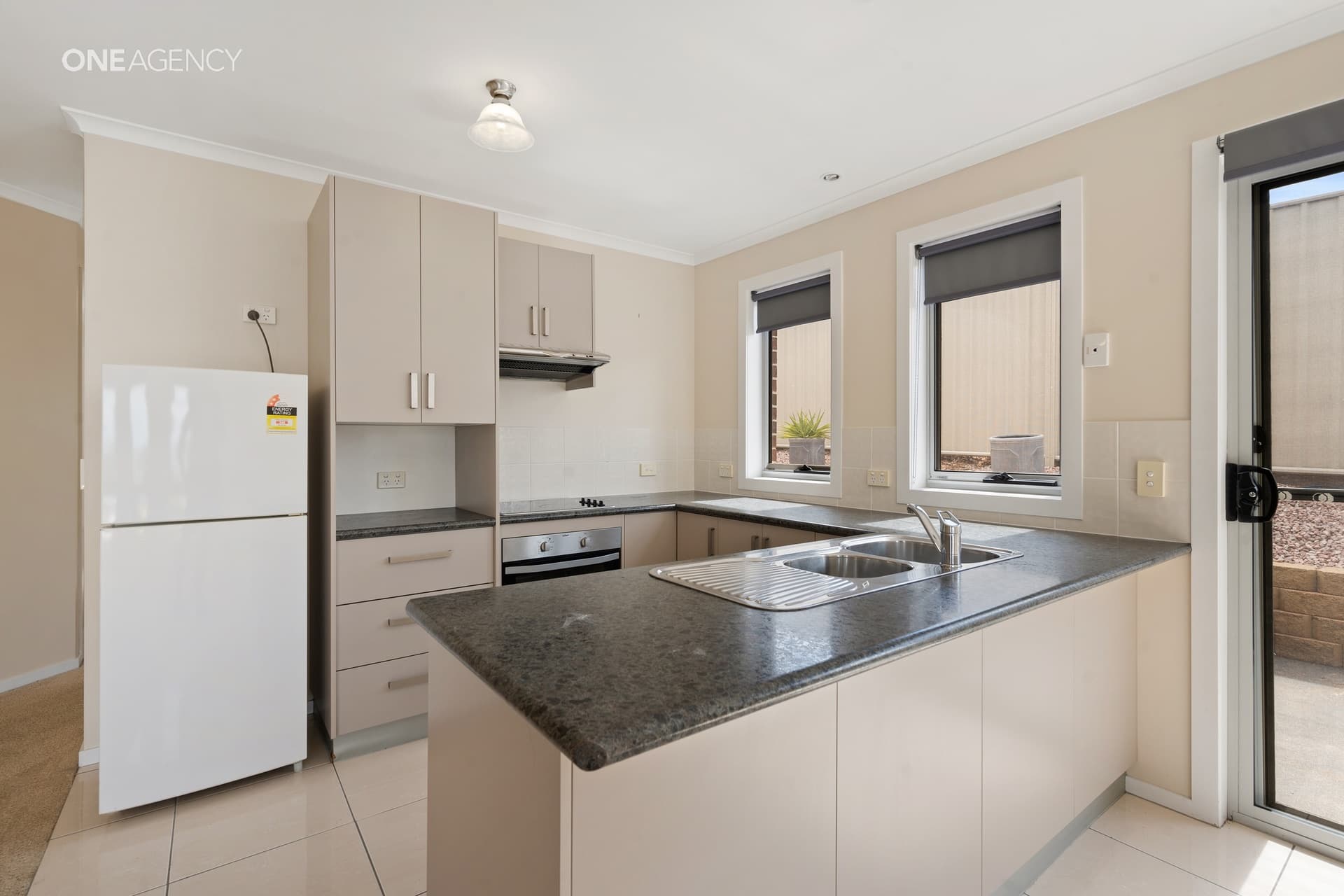 1/5 Saint Anne Place, Devonport, Devonport - Thumbnail 3