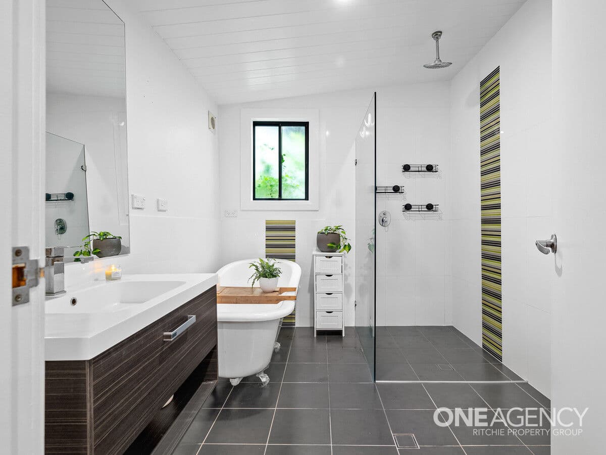 20 Adeline Street, Faulconbridge, Faulconbridge - Thumbnail 4