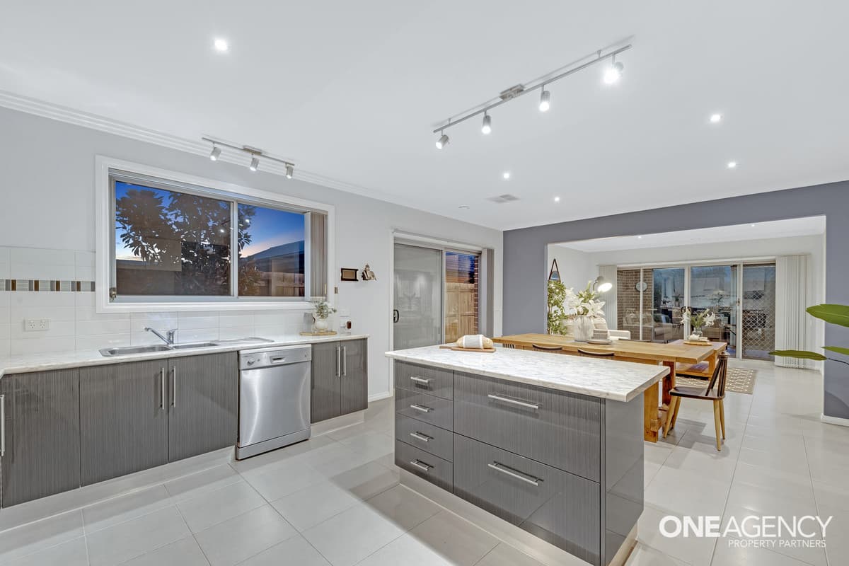 12 Howard Street, Altona Meadows, Altona Meadows - Thumbnail 5