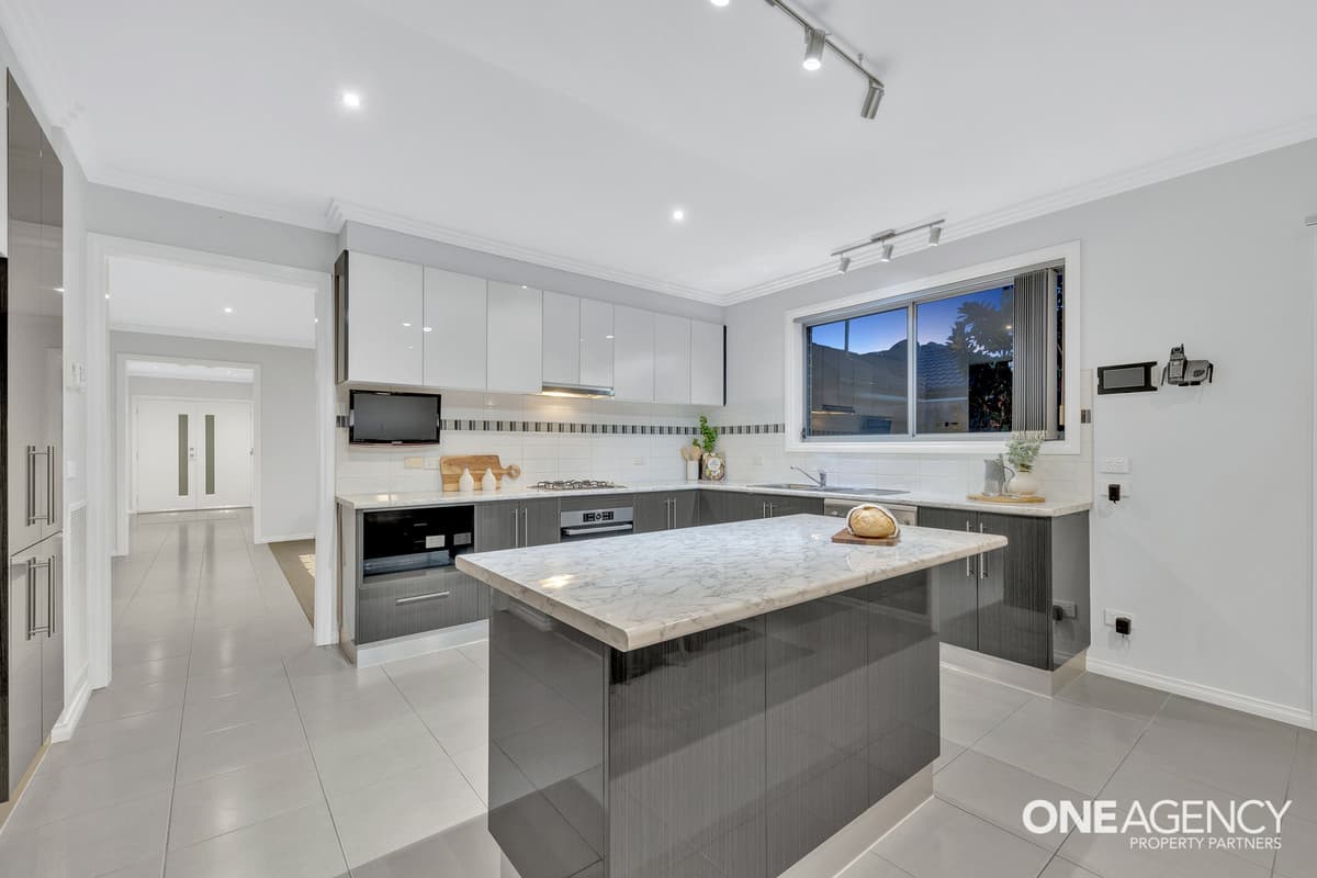 12 Howard Street, Altona Meadows, Altona Meadows - Thumbnail 6