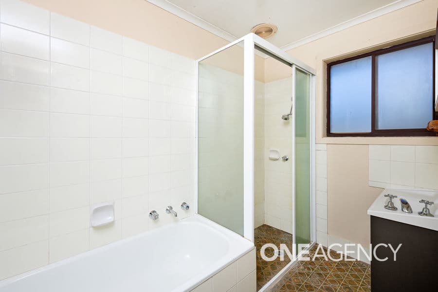 42 BANDERA Avenue, Glenfield Park, Glenfield Park - Thumbnail 6