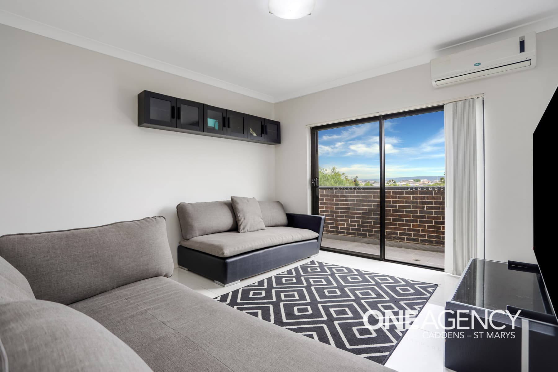 37/2 Glenmore Ridge Drive, Glenmore Park, Glenmore Park - Thumbnail 4