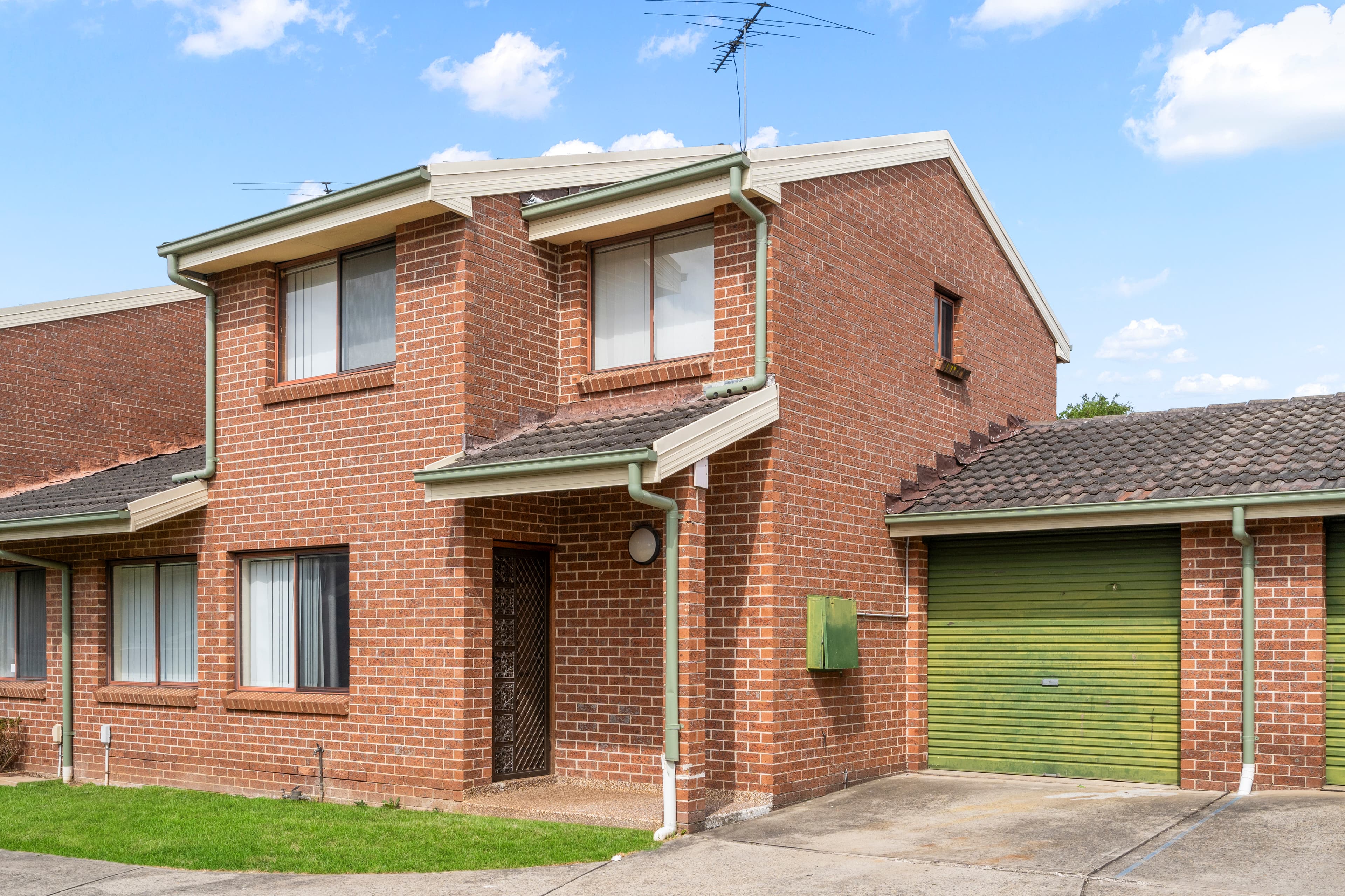 7/10 Reilly Street, Liverpool, Liverpool - Thumbnail 2