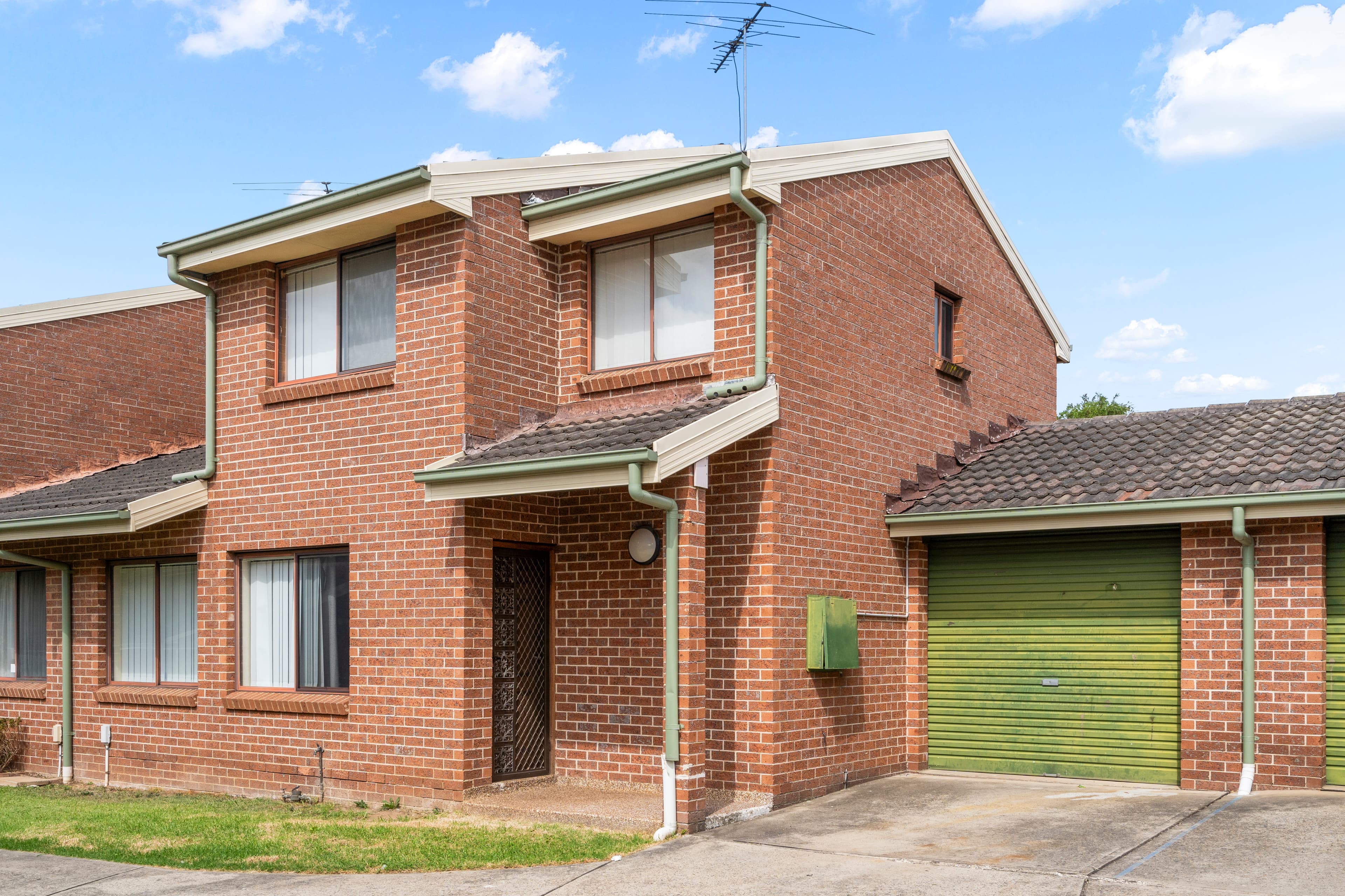 7/10 Reilly Street, Liverpool, Liverpool - Image 1