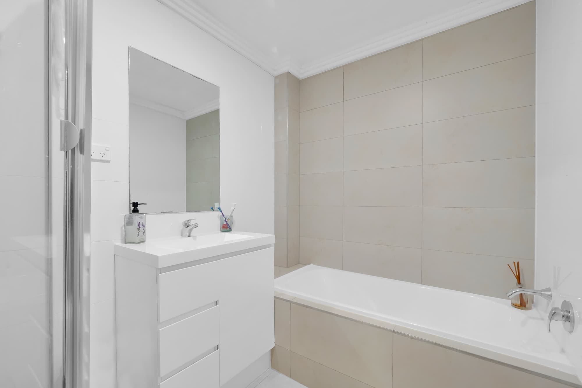 16/43 Santana Road, Campbelltown, Campbelltown - Thumbnail 5