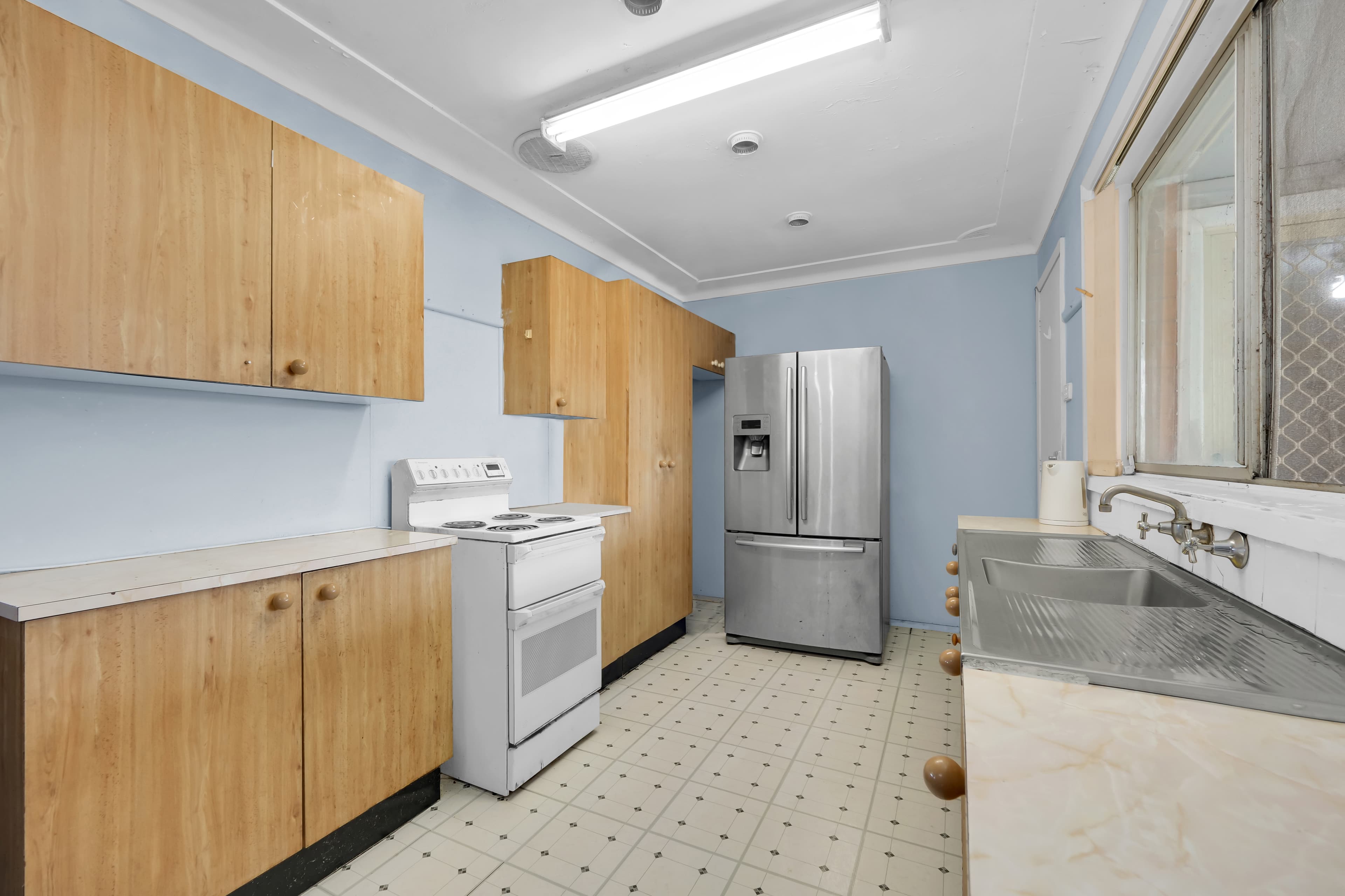 37 Randolph Street, Campbelltown, Campbelltown - Thumbnail 3