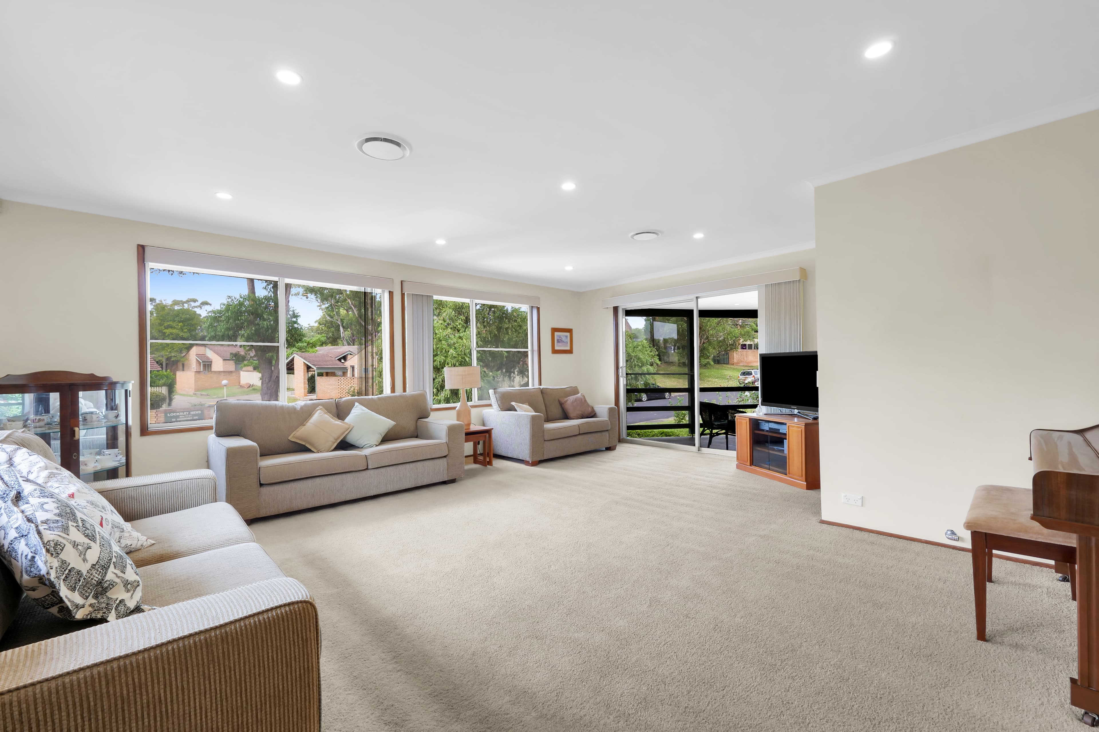 57 Greenoaks Avenue, Bradbury, Bradbury - Thumbnail 2