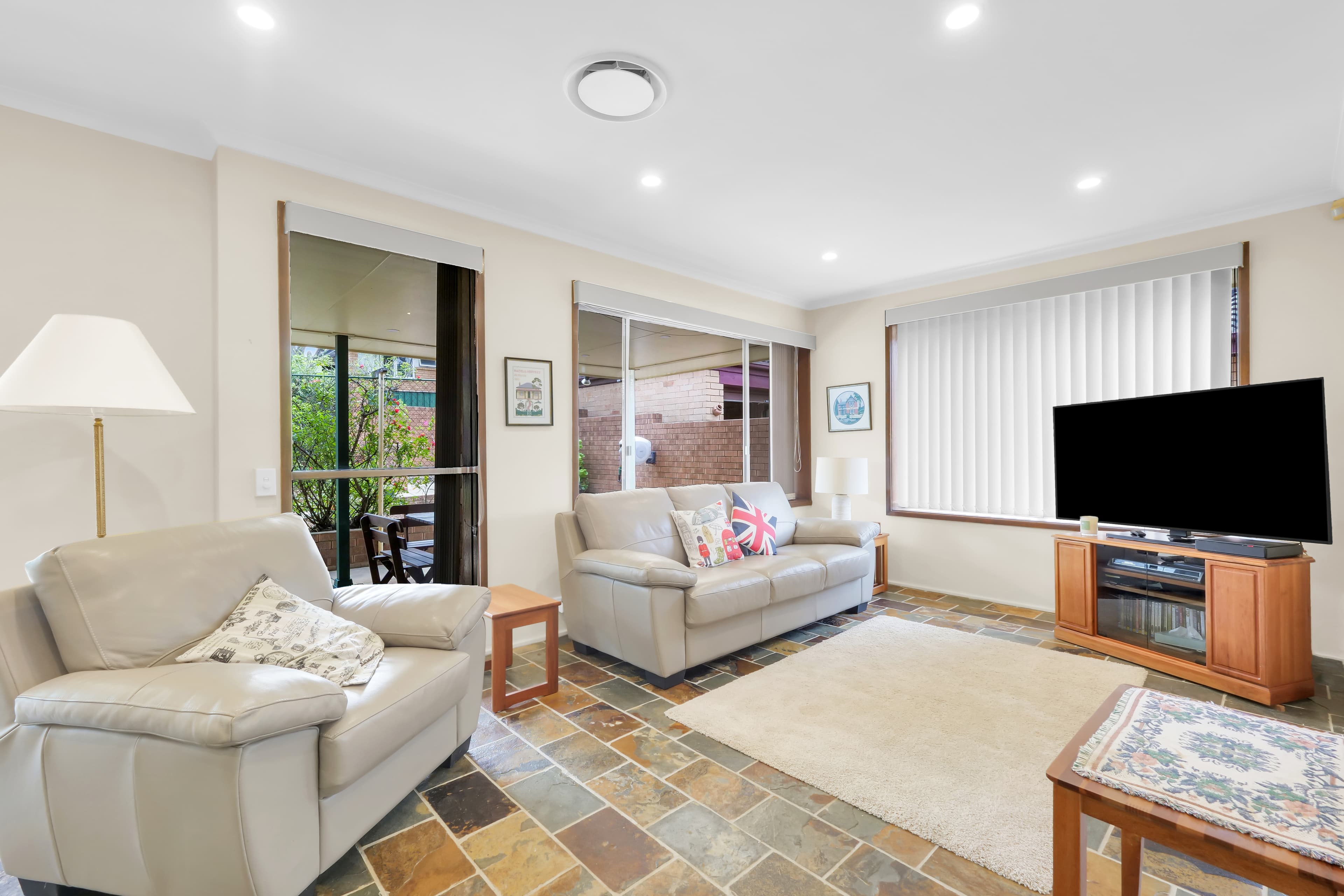 57 Greenoaks Avenue, Bradbury, Bradbury - Thumbnail 5