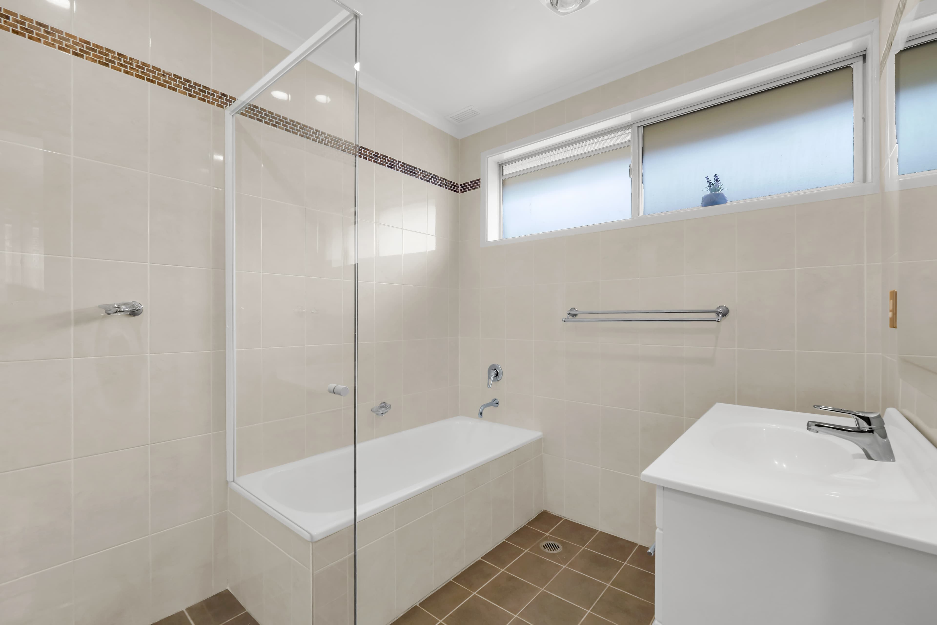 57 Greenoaks Avenue, Bradbury, Bradbury - Thumbnail 8