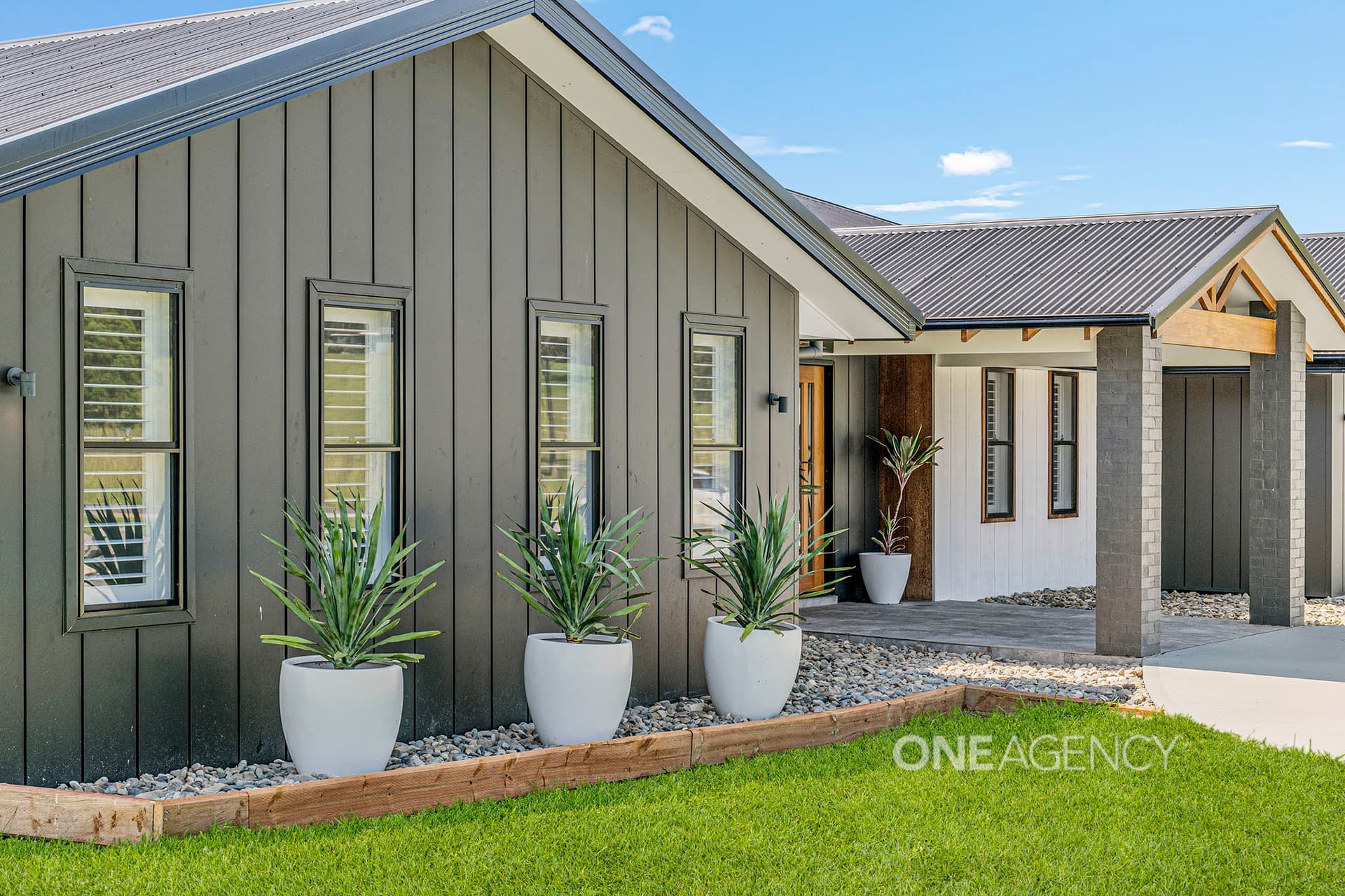 124 Neville Road, Beechwood, Beechwood - Thumbnail 3