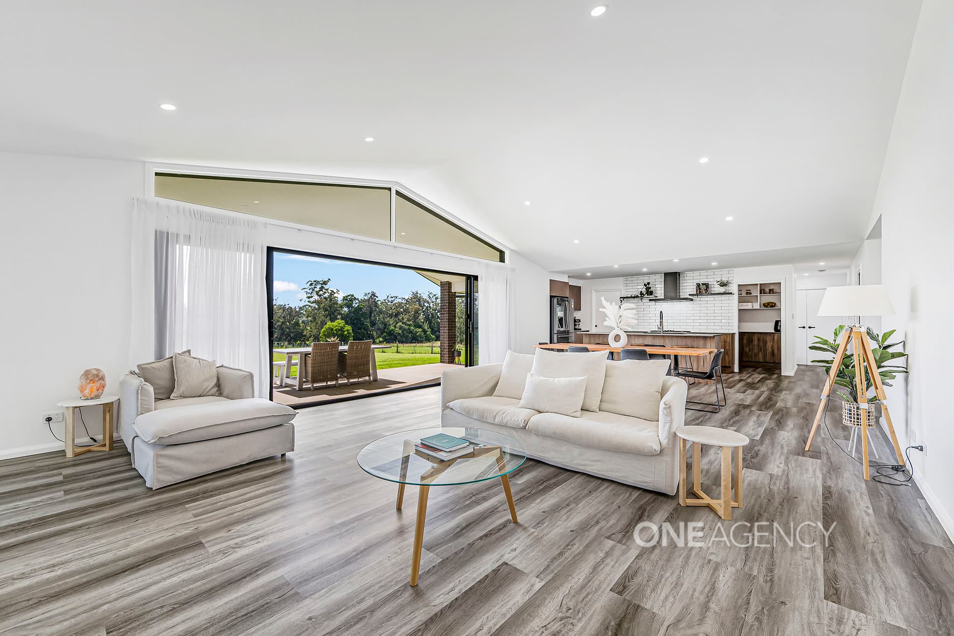 124 Neville Road, Beechwood, Beechwood - Thumbnail 4
