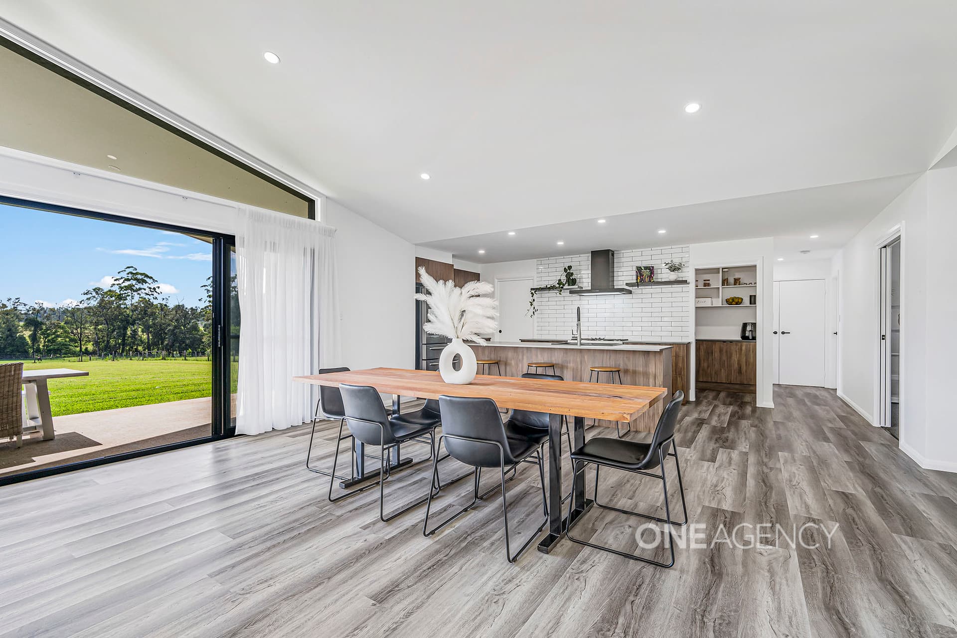 124 Neville Road, Beechwood, Beechwood - Thumbnail 6
