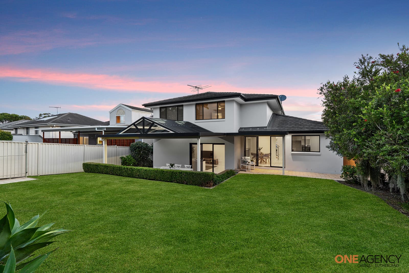 4 Throsby Close, Barden Ridge, Barden Ridge - Thumbnail 2