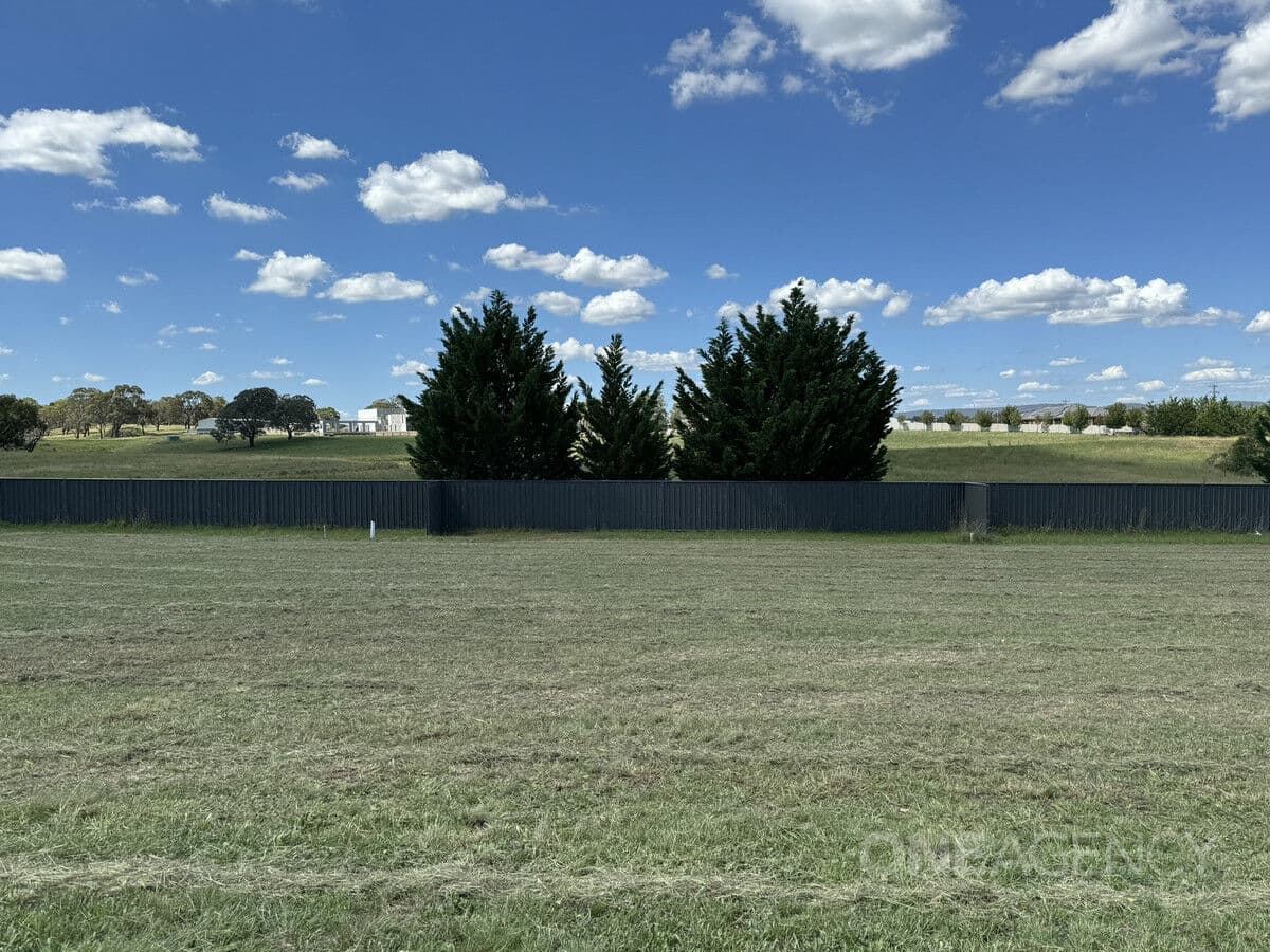 Drinkwater Drive, Goulburn, Goulburn - Thumbnail 2