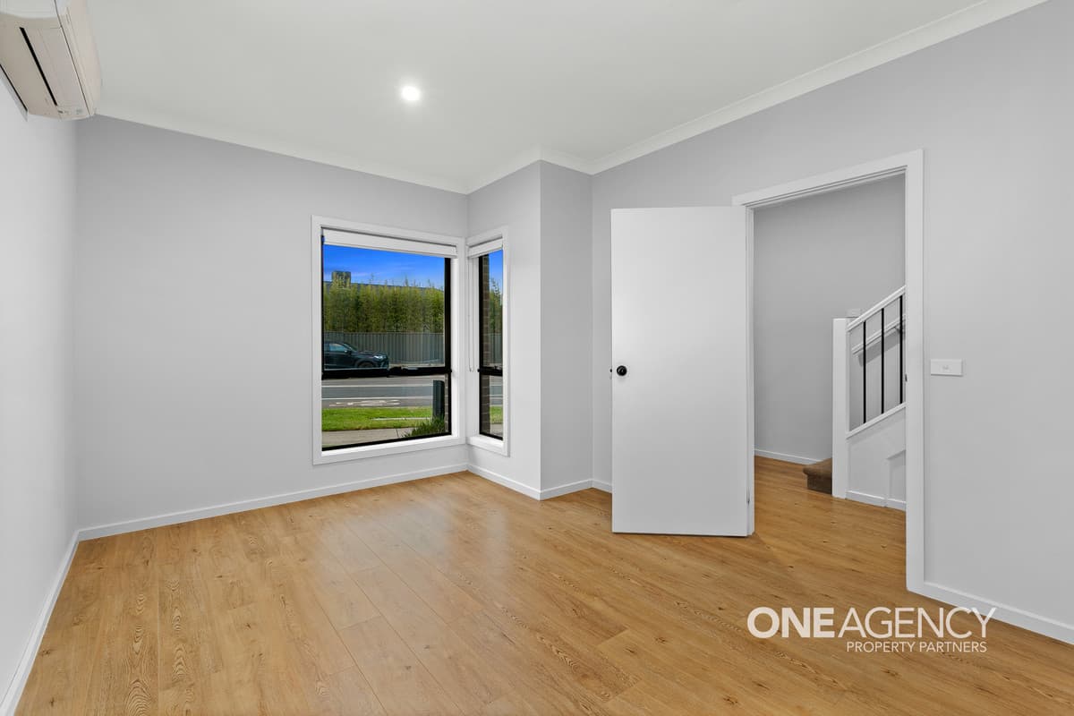 9A Obsidian Avenue, Tarneit, Tarneit - Thumbnail 2