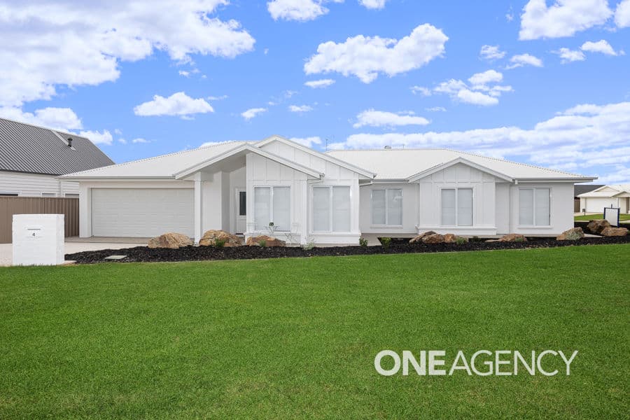 2 PEPPERCORN Street, Gobbagombalin, Gobbagombalin - Image 1